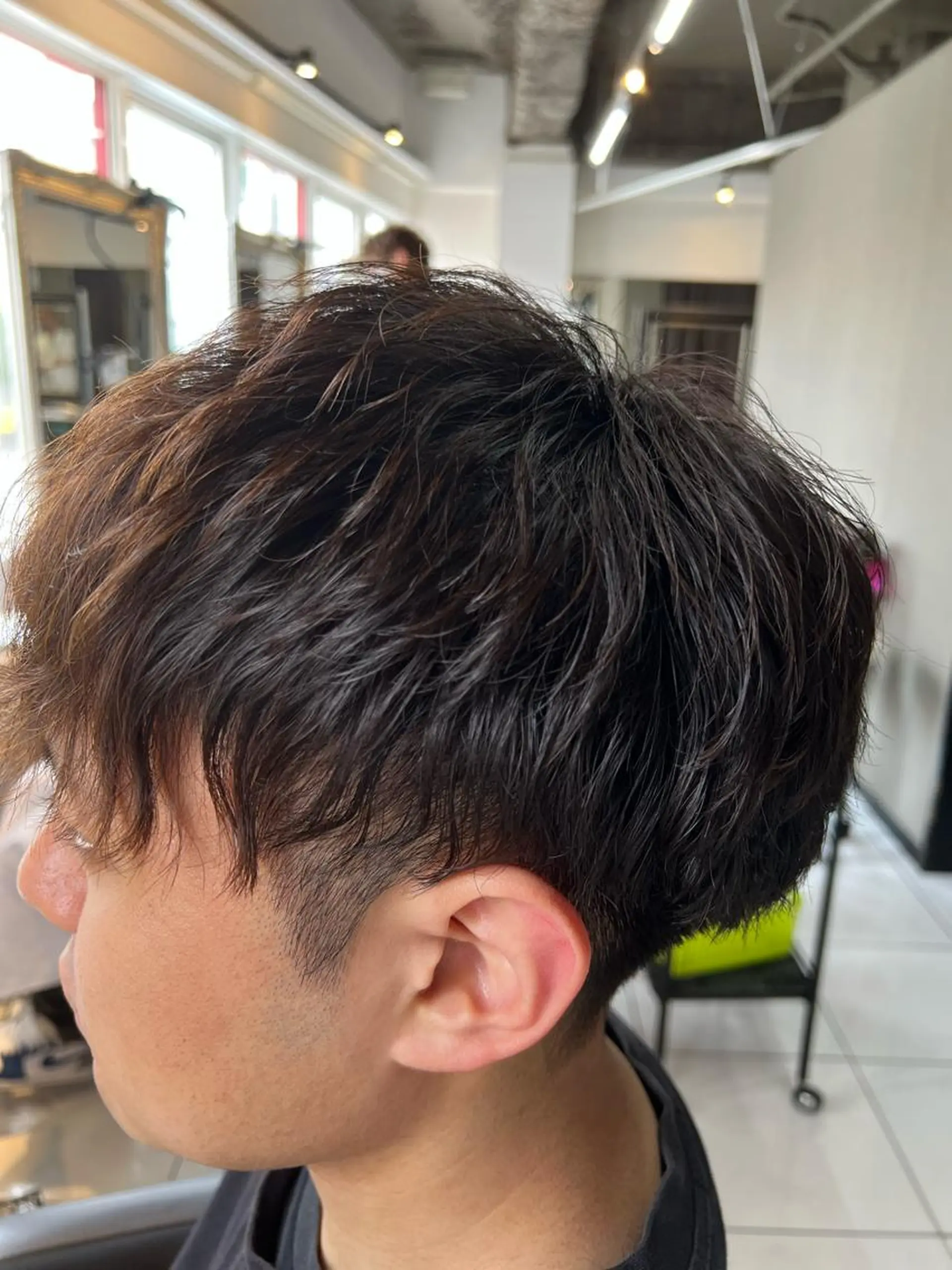 パーマ メンズ センターパート フェードカット カルマパーマ マッシュ メンズパーマ カット パーマ パーマ特化美容師 茂木広幸のヘアスタイル