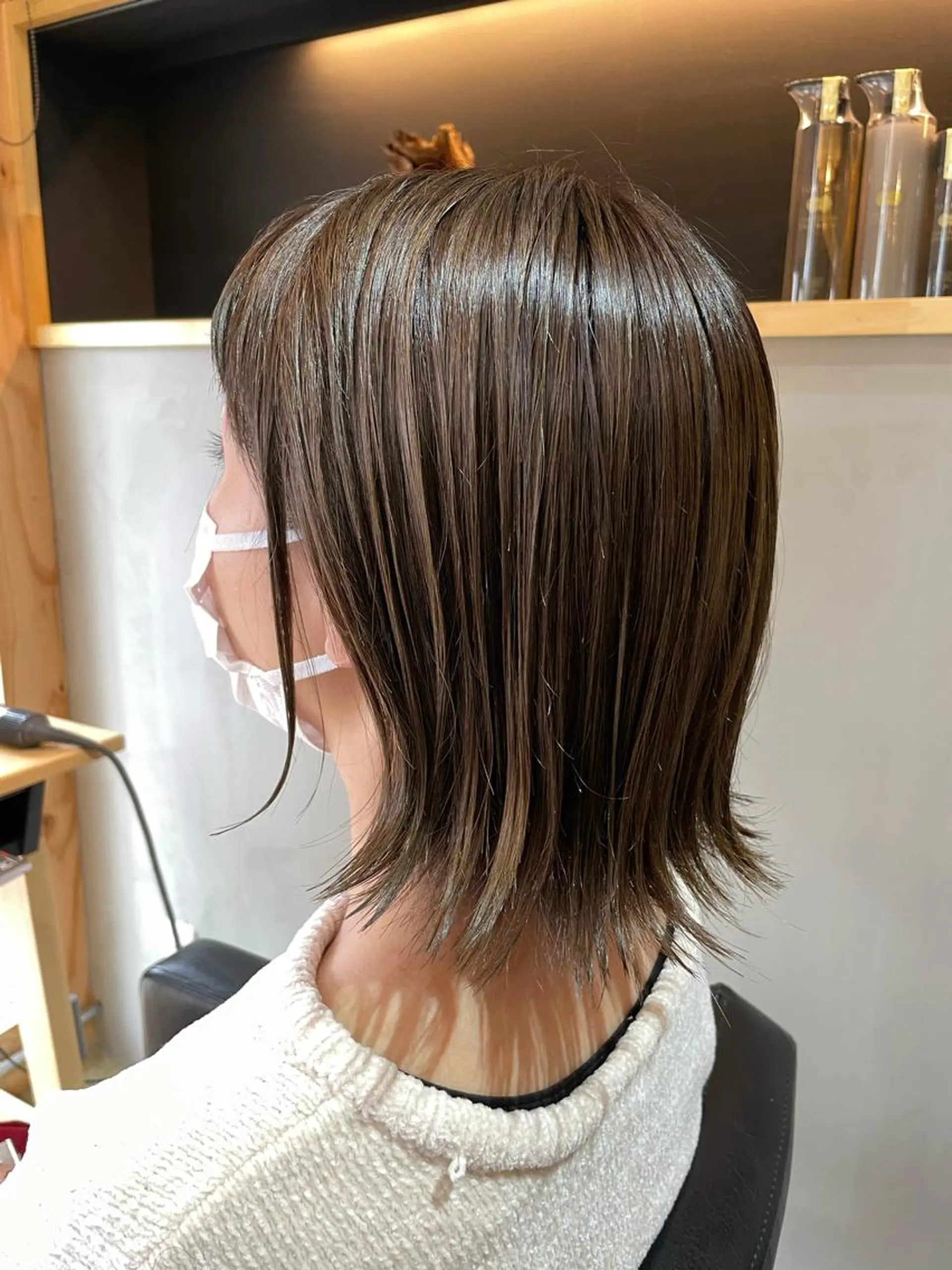 ミディアム カラー ミディアムパーマ グレージュ ハイライトカラー インナーカラー ハイライト カット ヘアカラー トリートメント SHINYA シンヤヘアーズのヘアスタイル