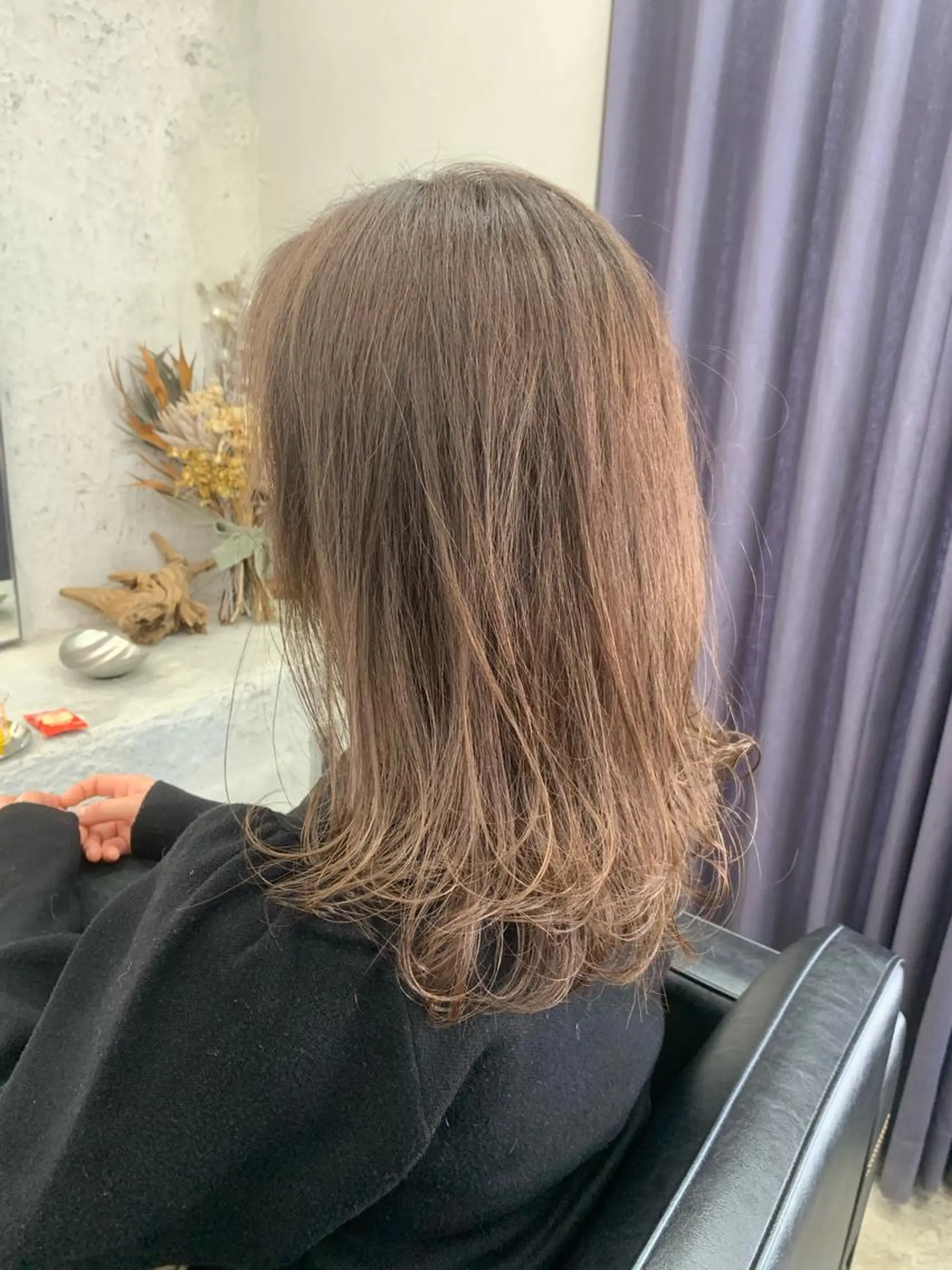 セミロング レイヤーカット TAIKIのヘアスタイル