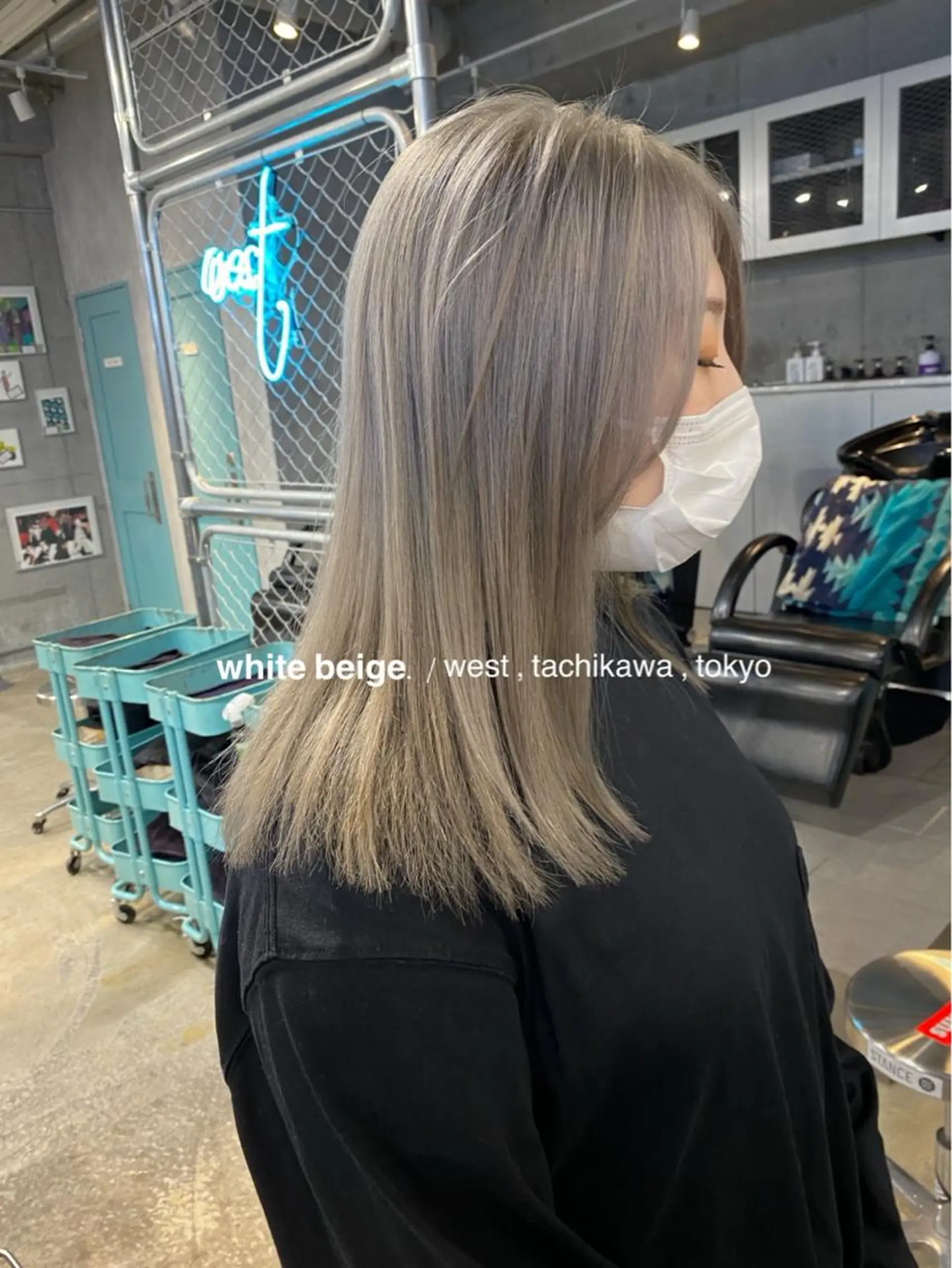 ロング カラー アッシュ ベージュカラー ブリーチ ケアブリーチ ダブルカラー 竹嶌 健吾のヘアスタイル