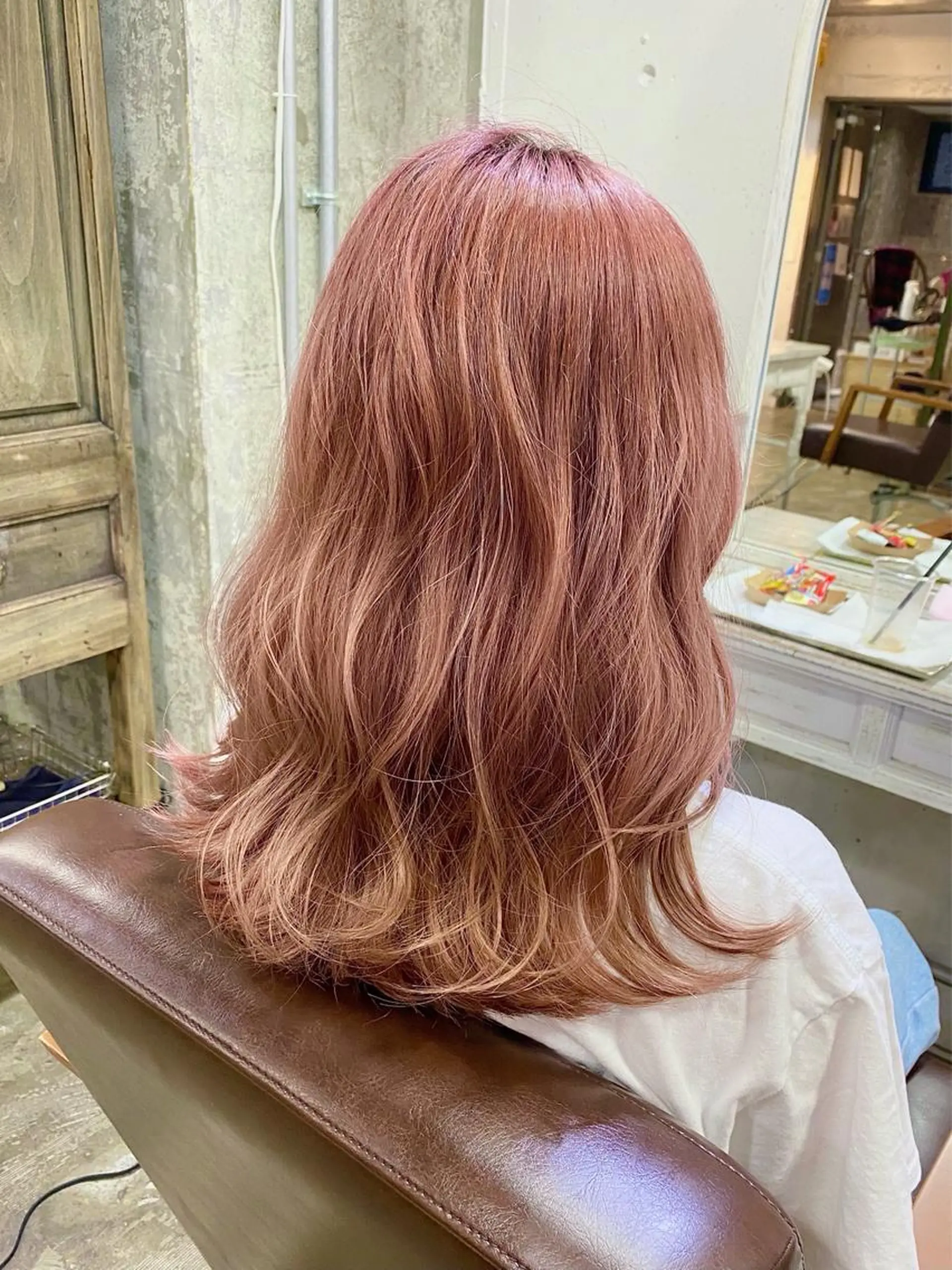 セミロング カラー ブリーチ ハイトーンカラー ピンクカラー シアーピンク Piaコータロー ハイトーン&‪ボブのヘアスタイル