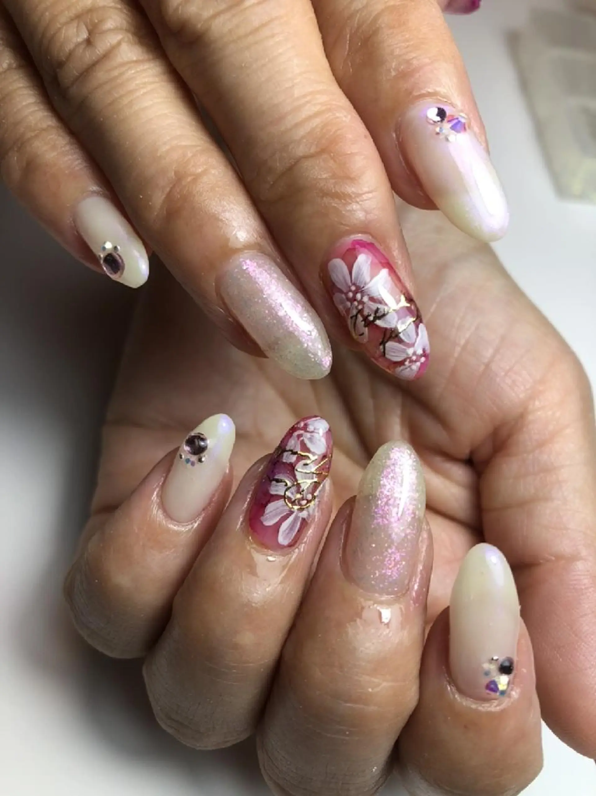 ネイル ロング アートネイル フラワーネイル ☺︎山部 志麻☺︎のネイルデザイン