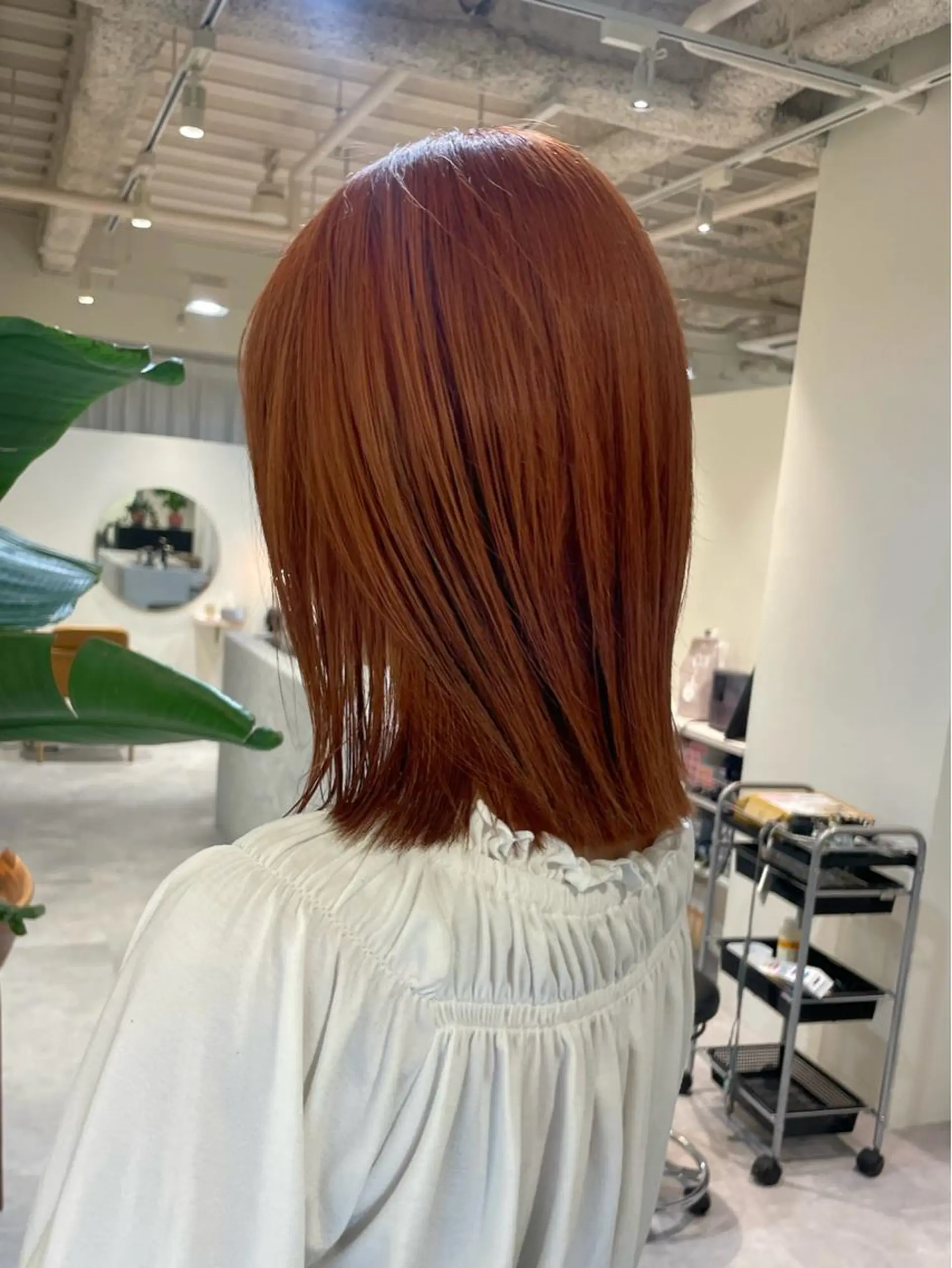 カラー 若月 あやかのヘアスタイル