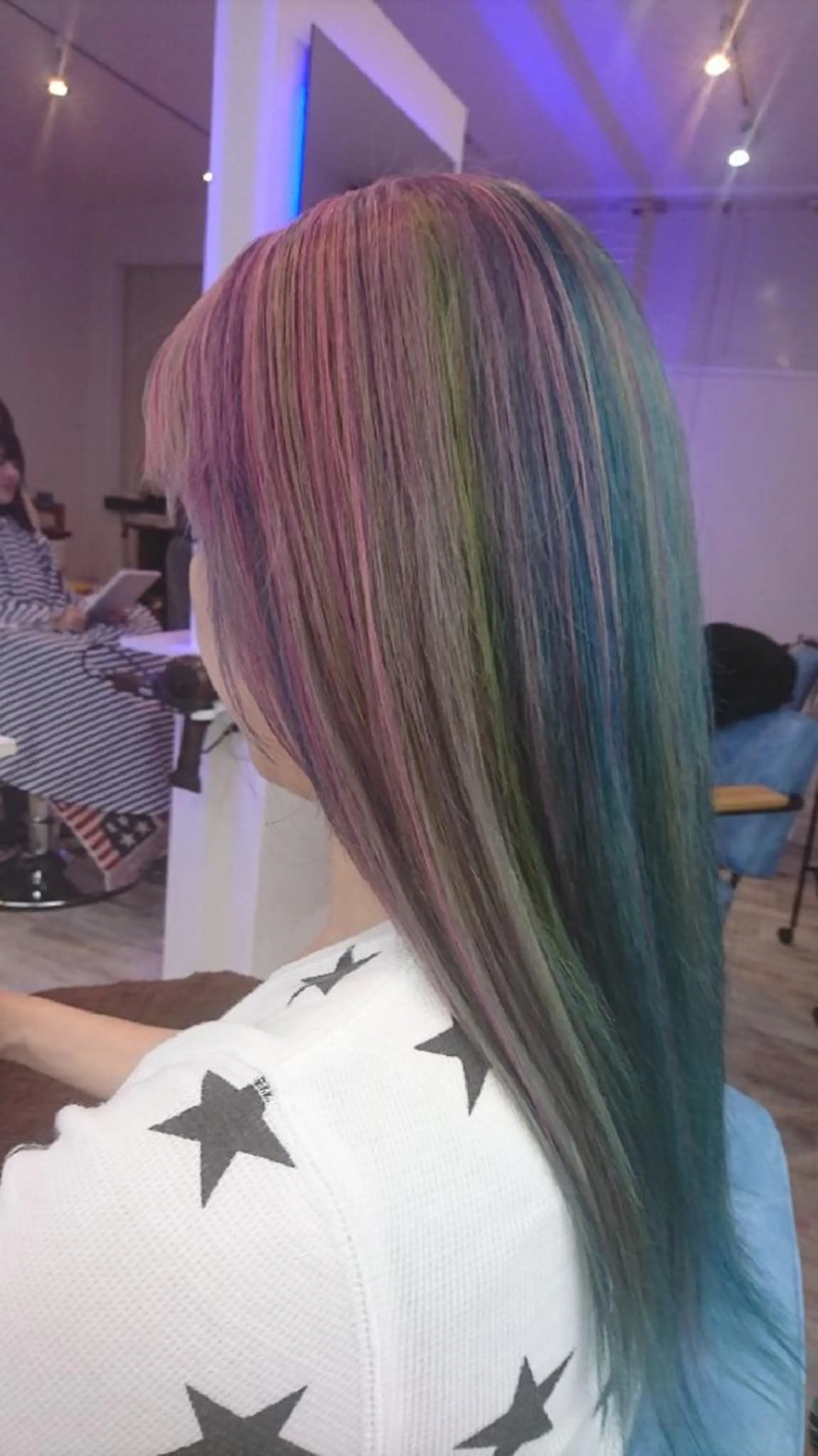 ロング カラー ユニコーンカラー 中嶌 健一のヘアスタイル