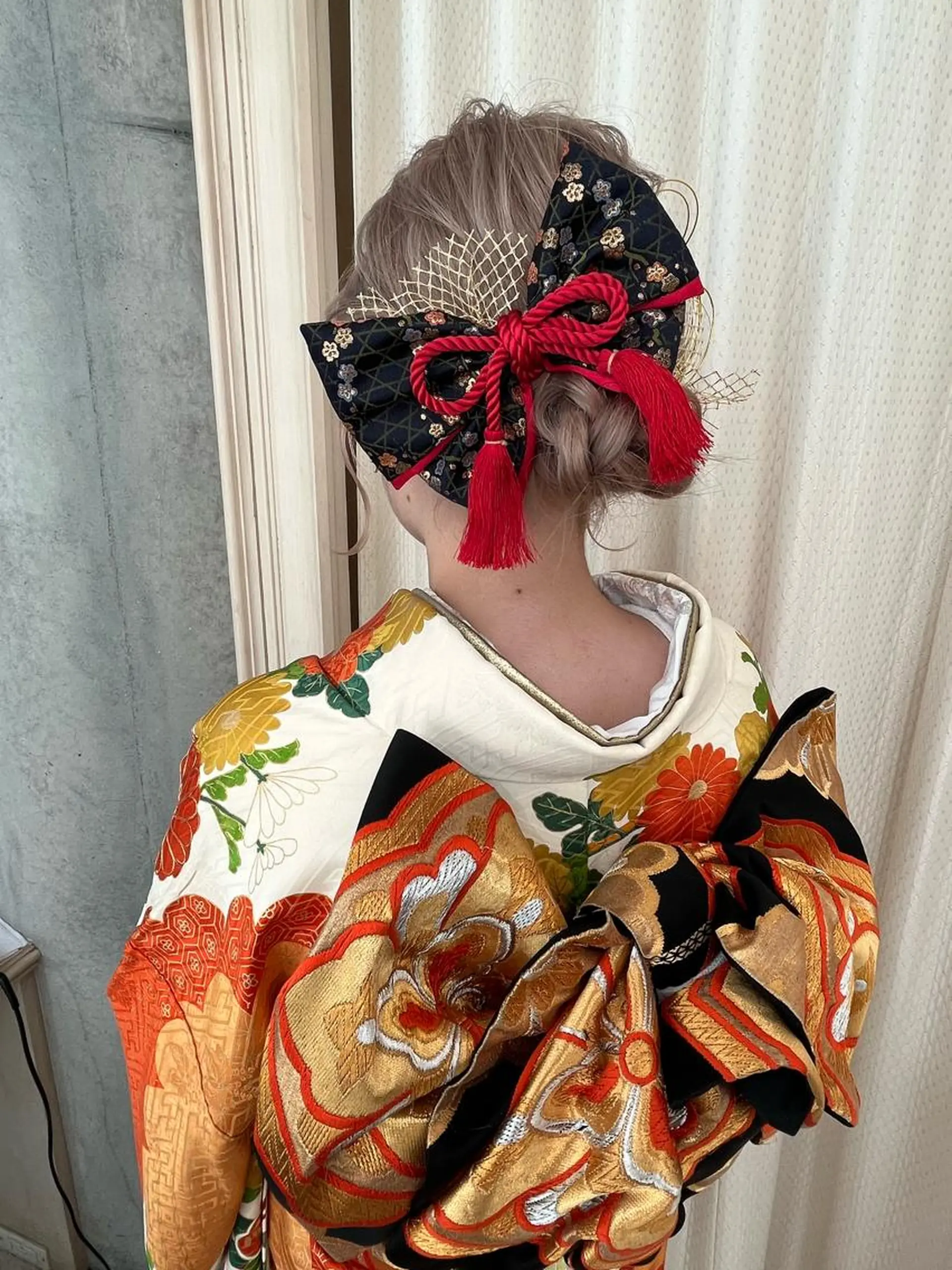 セミロング カラー ヘアアレンジ 成人式 着付け サソウ ユリエ🥥のヘアスタイル