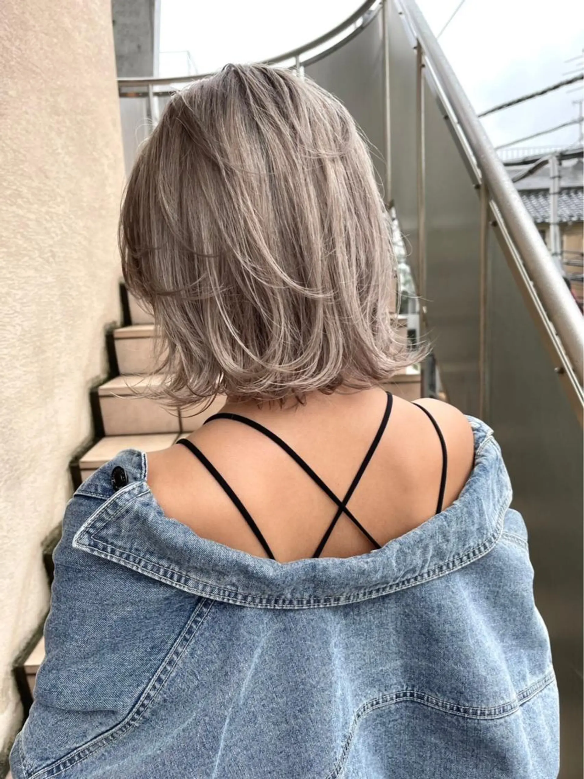 ショート カラー ブリーチ ケアブリーチ デザインカラー ダブルカラー イヤリングカラー ARCANAブリーチ レイヤーカット/原宿のヘアスタイル