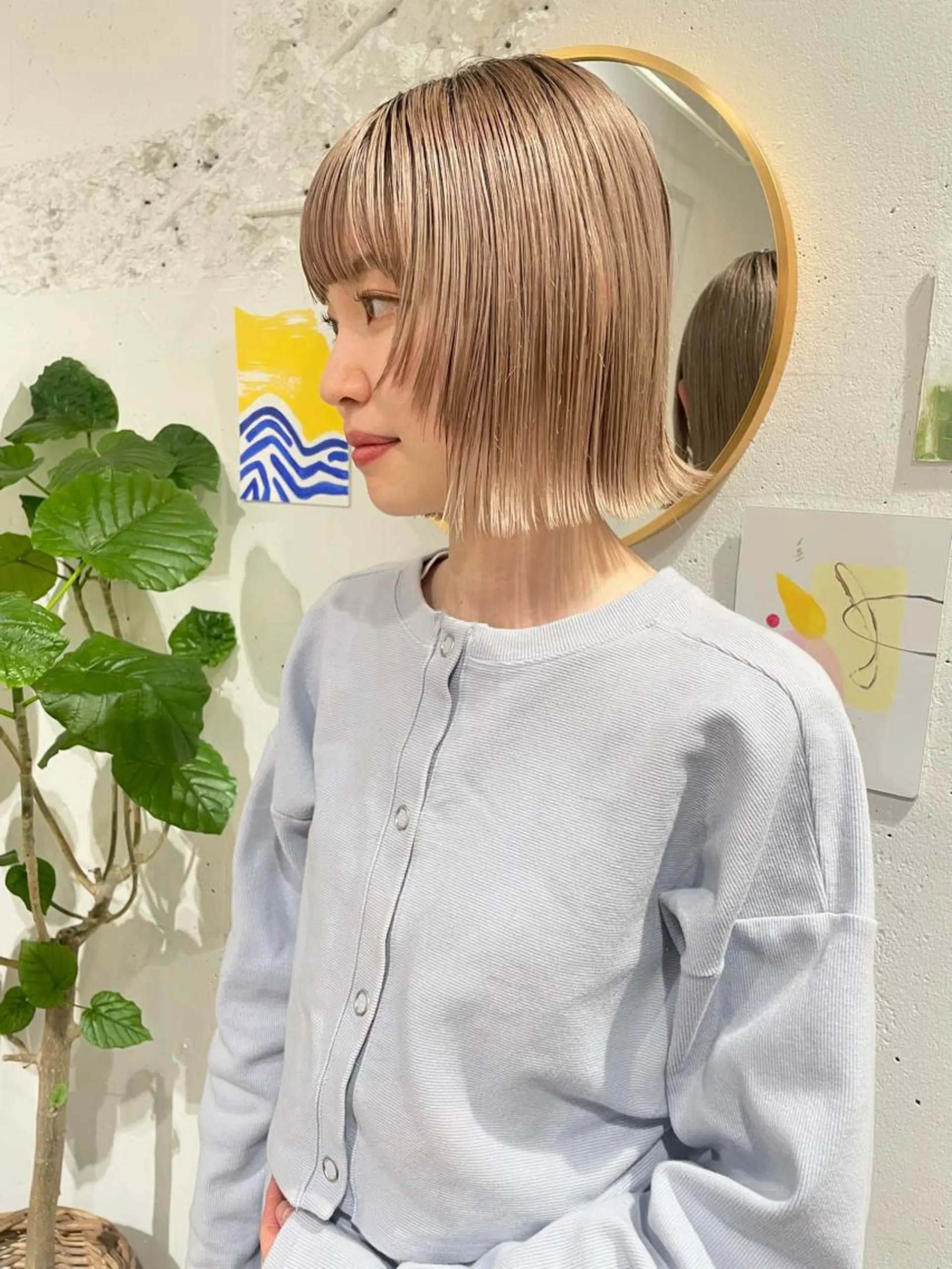 ミディアム カット ヘアカラー 大角  実希のヘアスタイル