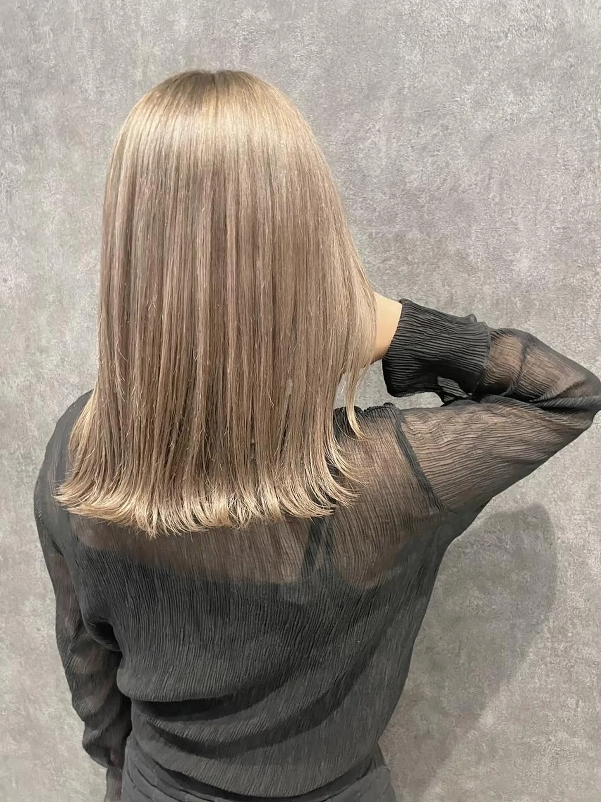 ミディアム 外国人風カラー ハイライト 髪質改善 似合わせカット トリートメント カット ヘアカラー トリートメント _WHITE+ 南海難波店のヘアスタイル