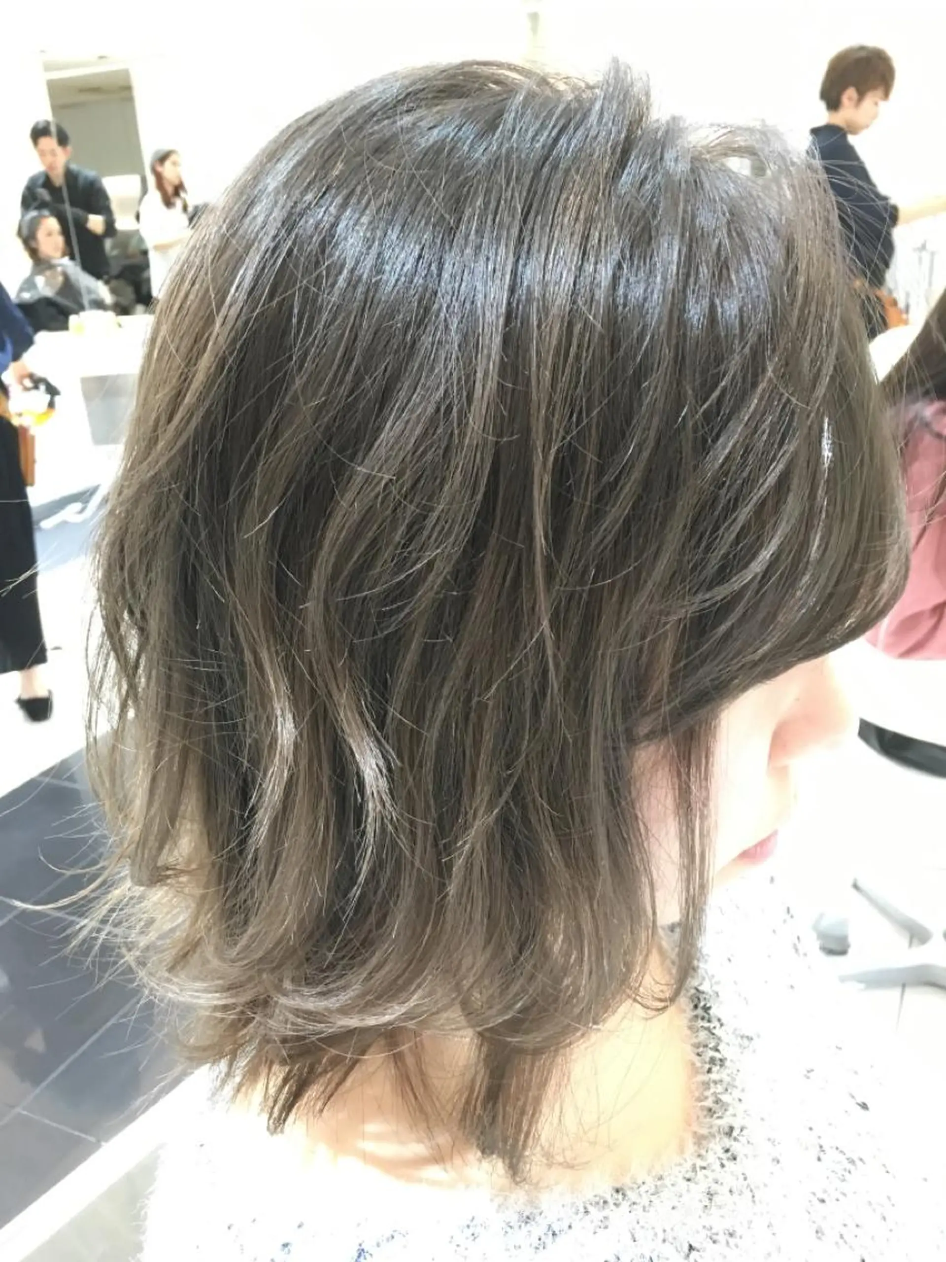 ミディアム 特殊カラー/ブリーチ 道満ゆいなのヘアスタイル