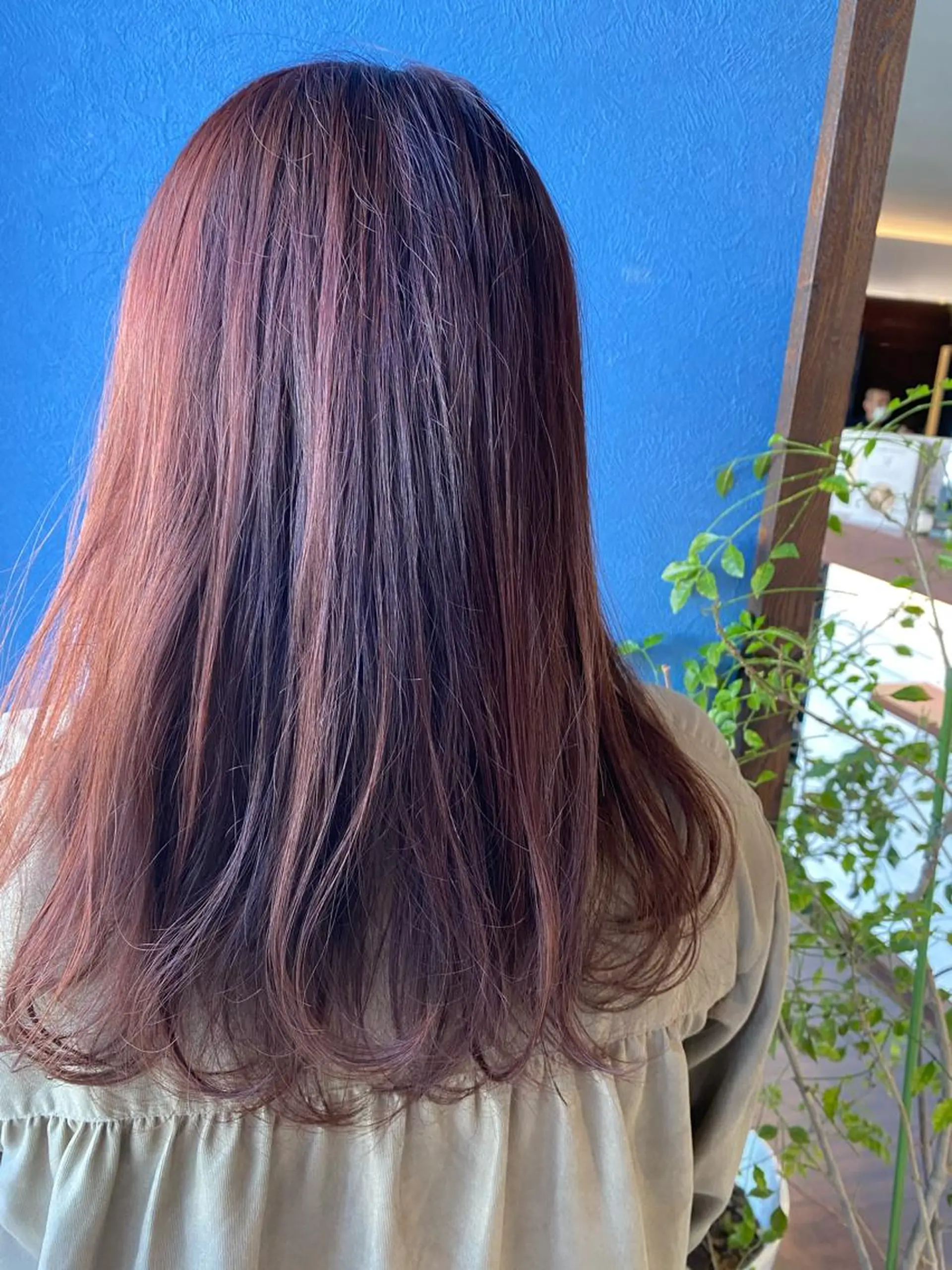 ロング カット ヘアカラー 大内 郁のヘアスタイル