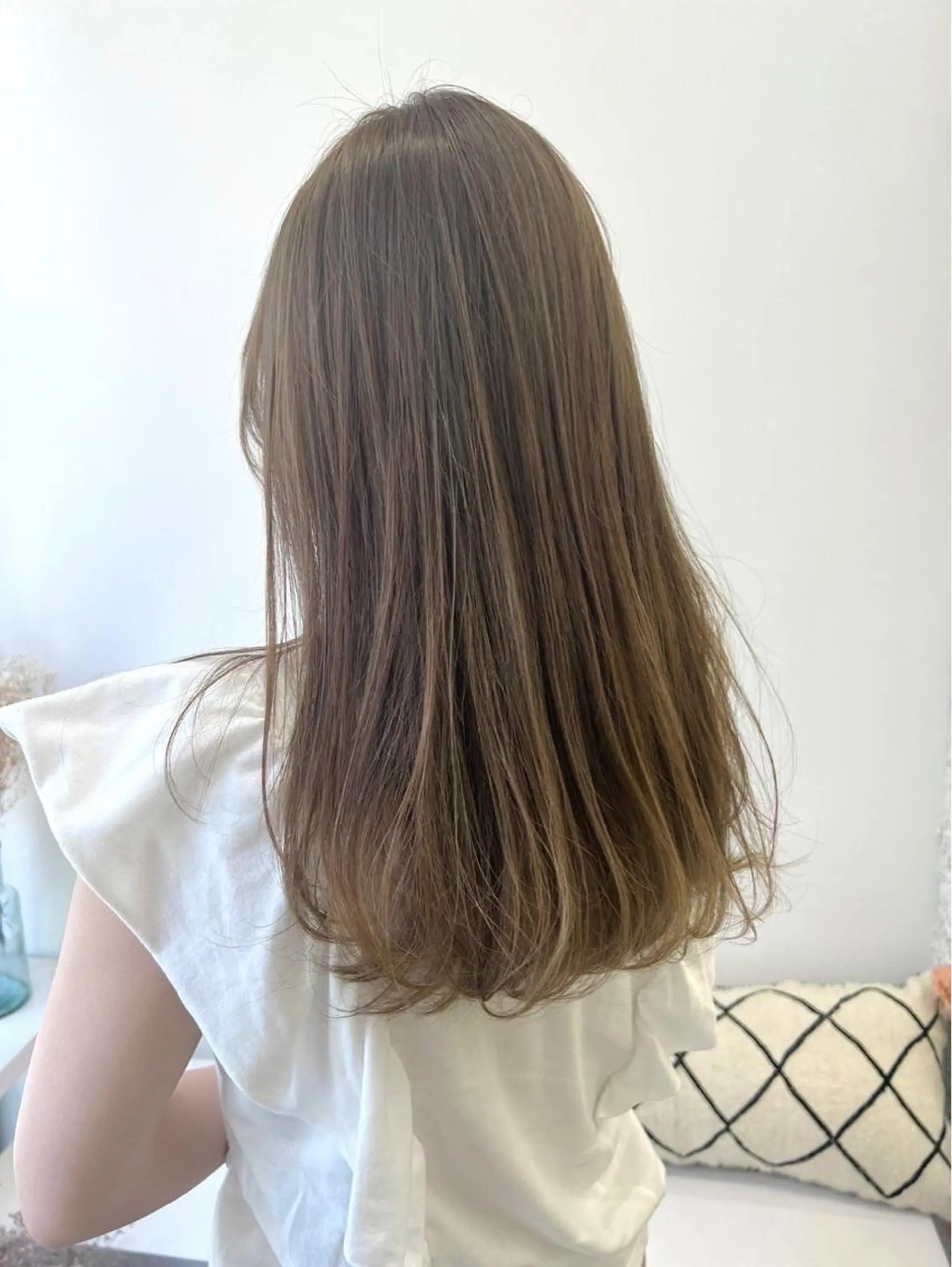 カラー 山下 悠月のヘアスタイル