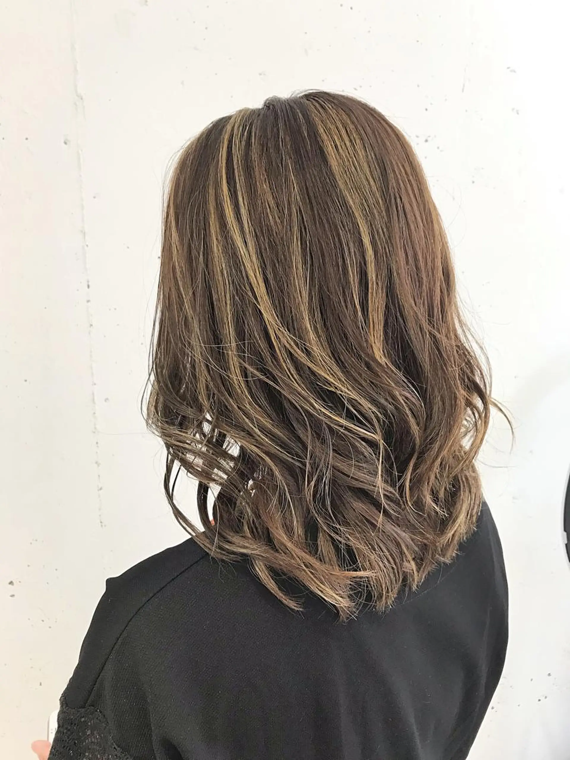 ミディアム ミルクティーベージュ 山本勝志のヘアスタイル