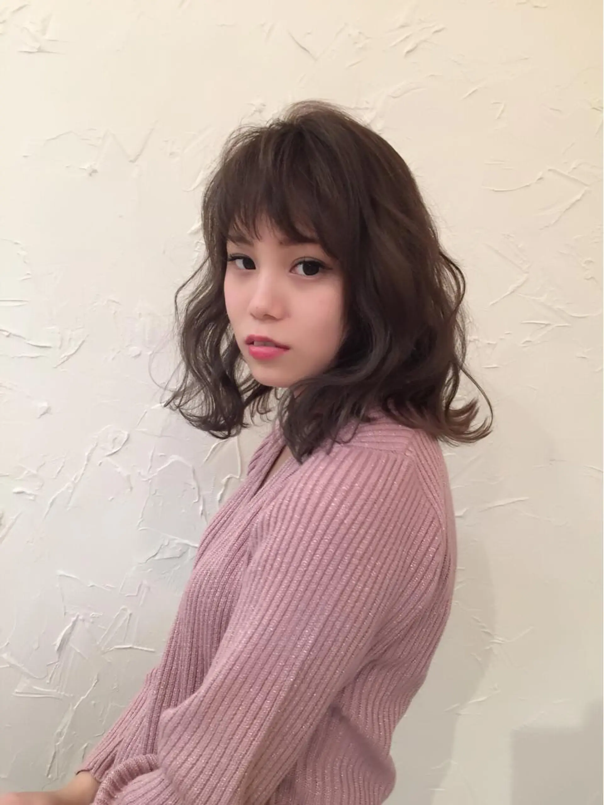 ショート ミディアム セミロング パーマ 伸ばしかけ 外ハネヘア 👑圧倒的カラー👑 佐々木祐希のヘアスタイル