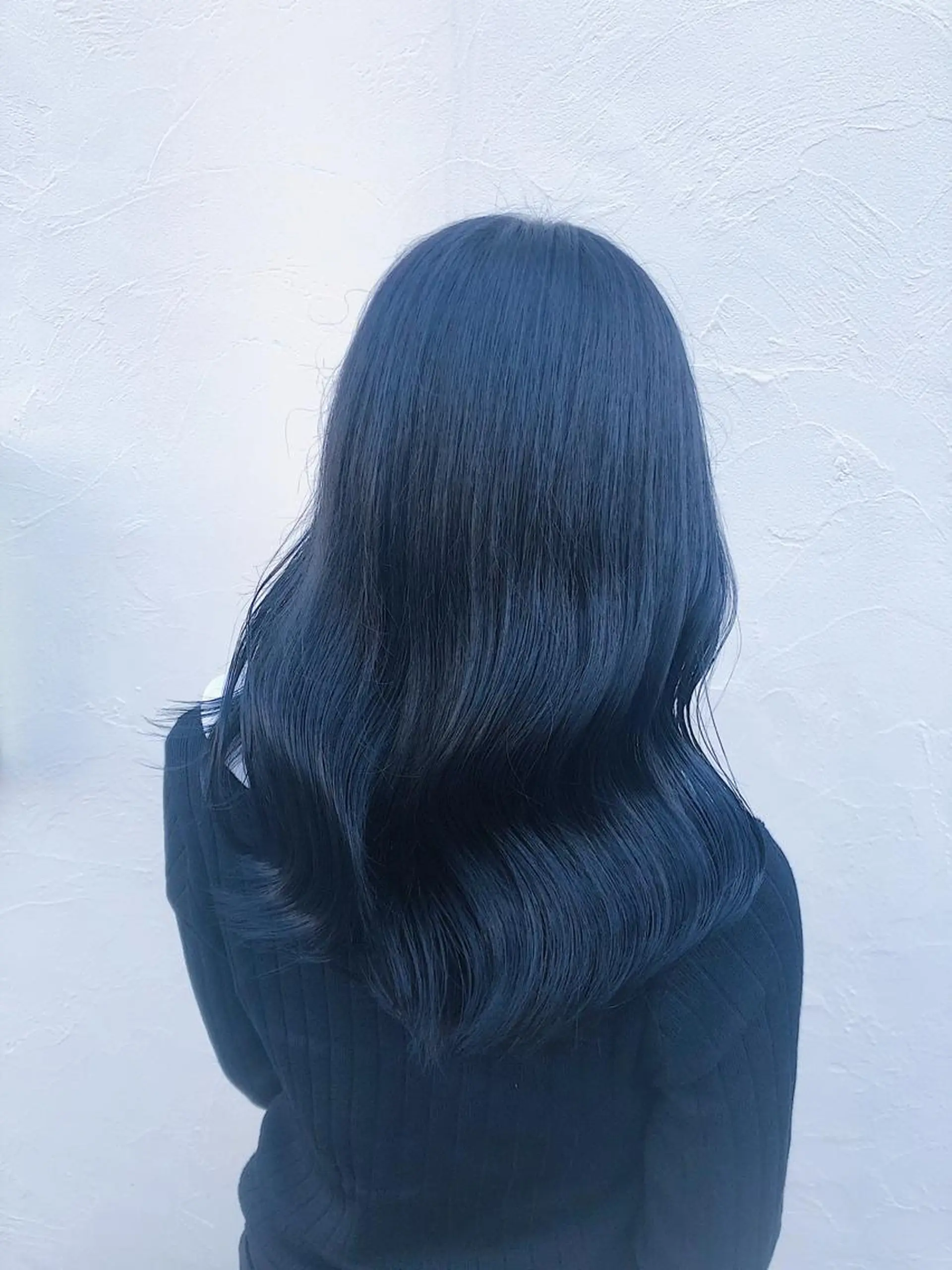 セミロング カラー パーマ ヘアアレンジ 黒髪 ブルーカラー ブルーブラック 韓国風カラー ネイビーカラー カット ヘアカラー トリートメント 【ツヤ髪美容師】 ツダケイスケのヘアスタイル