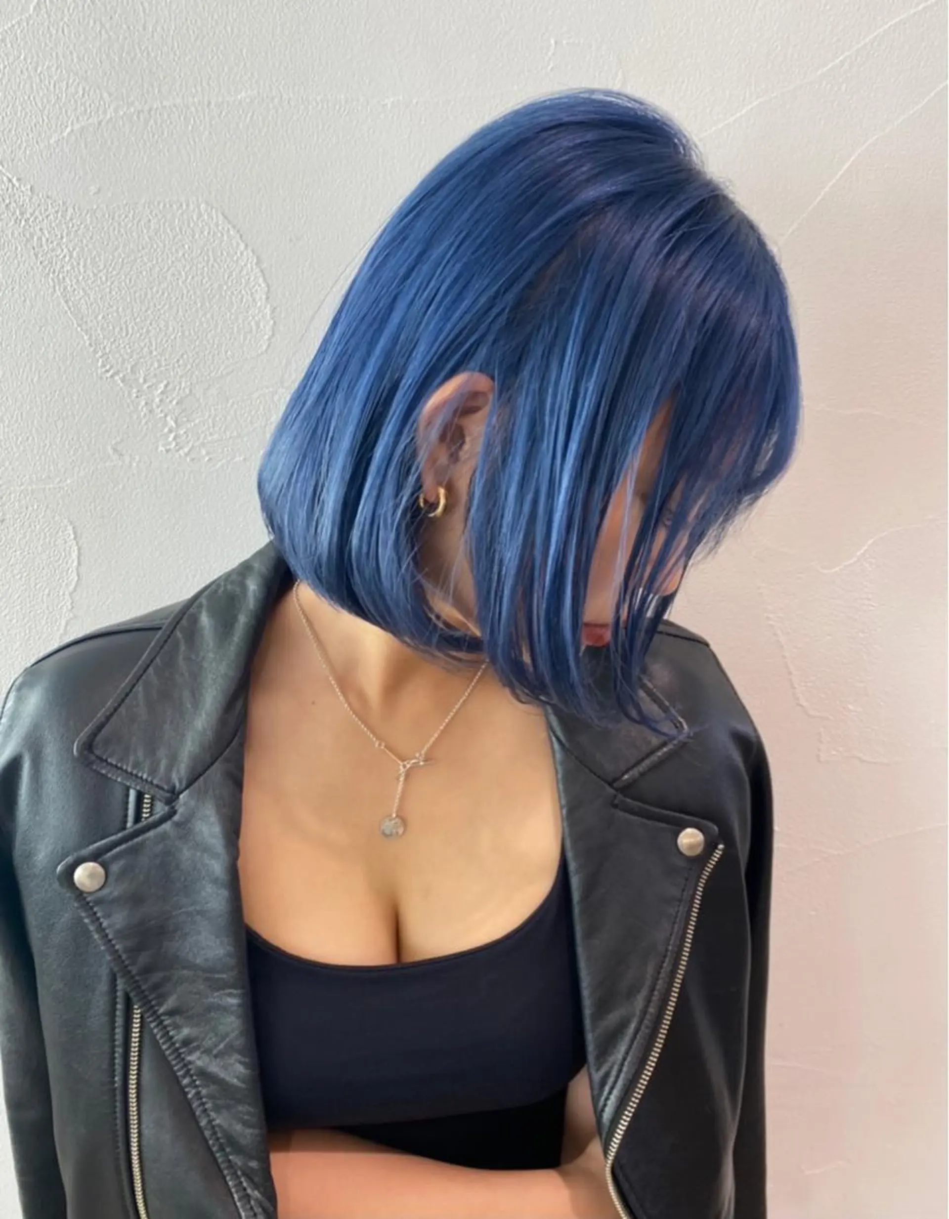 ショート カラー ブルーカラー ボブ カット ヘアカラー トリートメント DX渋谷所属・カラー特化美容師 サトウリュウマのヘアスタイル