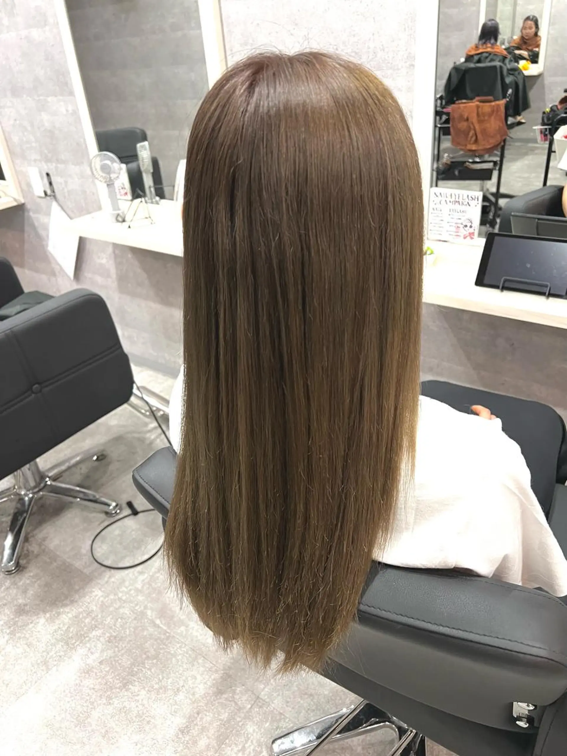 ロング カラー グレージュ カット ヘアカラー トリートメント 🌿海山龍馬🌿前髪 /顔まわり/レイヤーのヘアスタイル