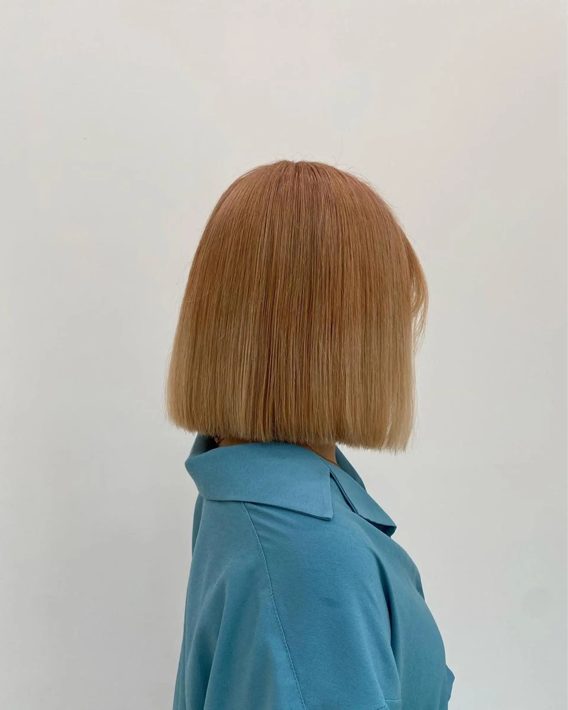 ショート カラー ベージュカラー ブリーチ ケアブリーチ 透明感カラー 田中 有乃のヘアスタイル