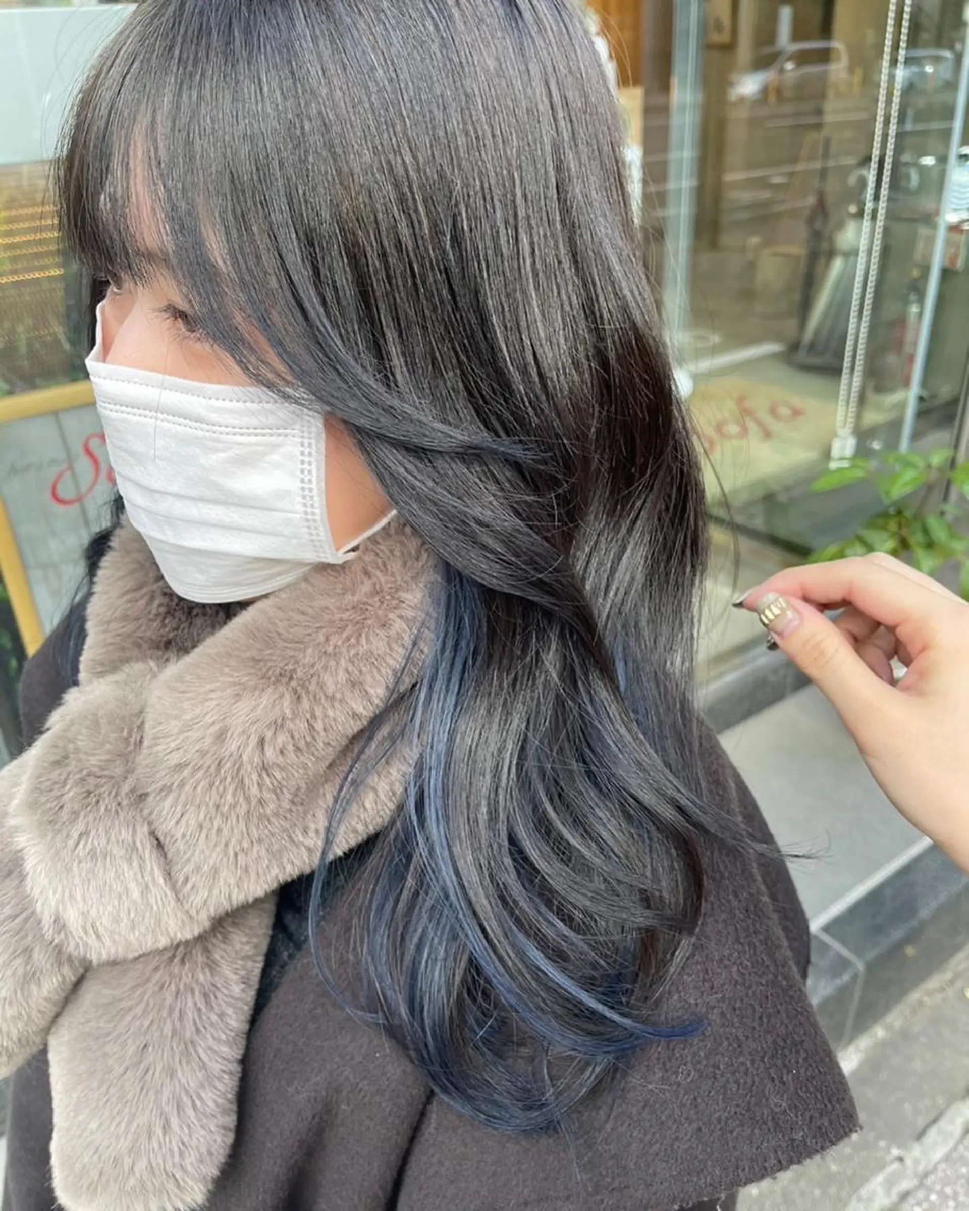 ミディアム カラー ヘアアレンジ 黒髪 ブルーカラー ブルーブラック インナーカラー ラベンダーカラー ❥【韓国風ヘア】 stylist 林❥のエステ・リラクイメージ