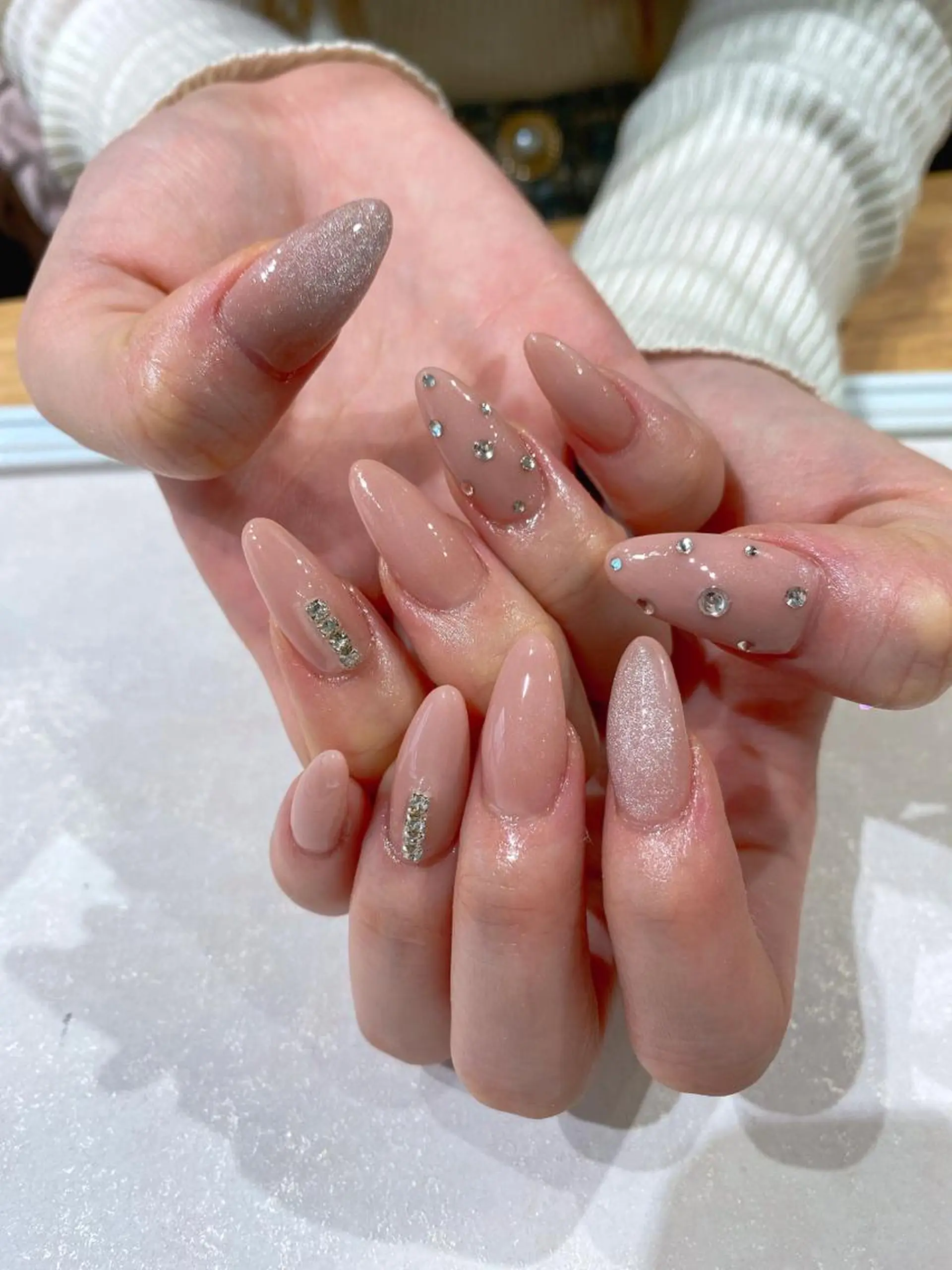 セミロング ハンドネイル Nail  R💫 naoのネイルデザイン