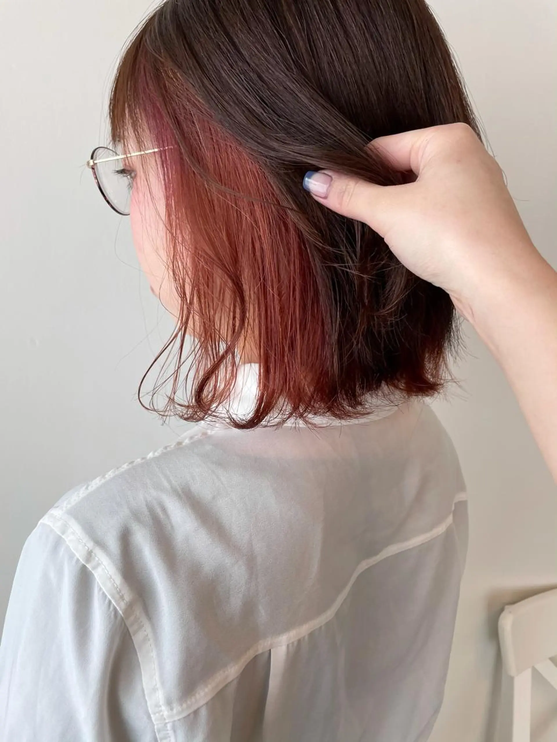 ショート カラー 安藤 佑衣のヘアスタイル