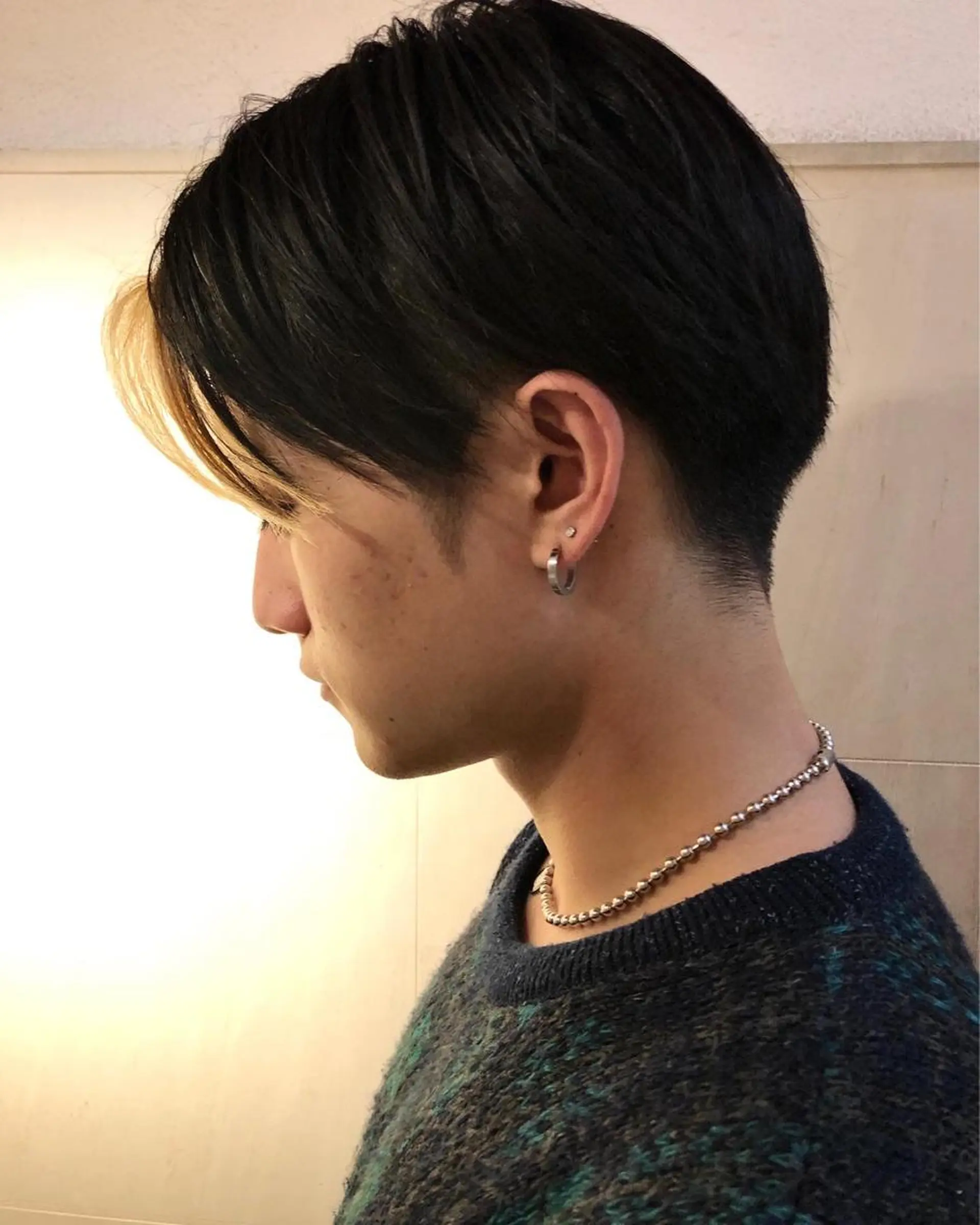 ミディアム カラー ブリーチ ヒロ銀座BARBERSHOP横浜店所属・横浜 カット全般 大槻のヘアスタイル