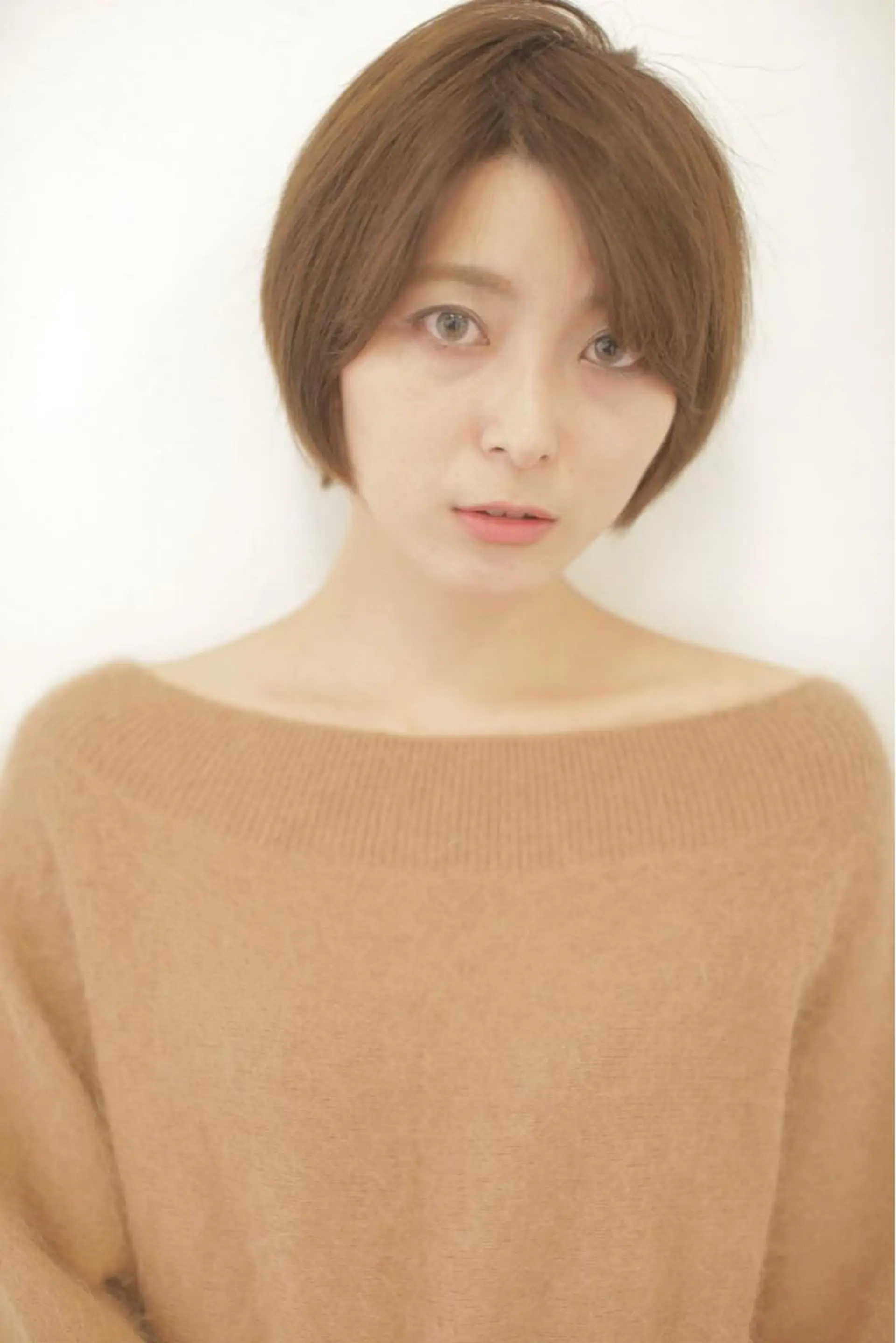 ショート カラー グレージュ イエローカラー ショートヘア カラー/髪質改善スペ シャリスト宮本　伸一のヘアスタイル