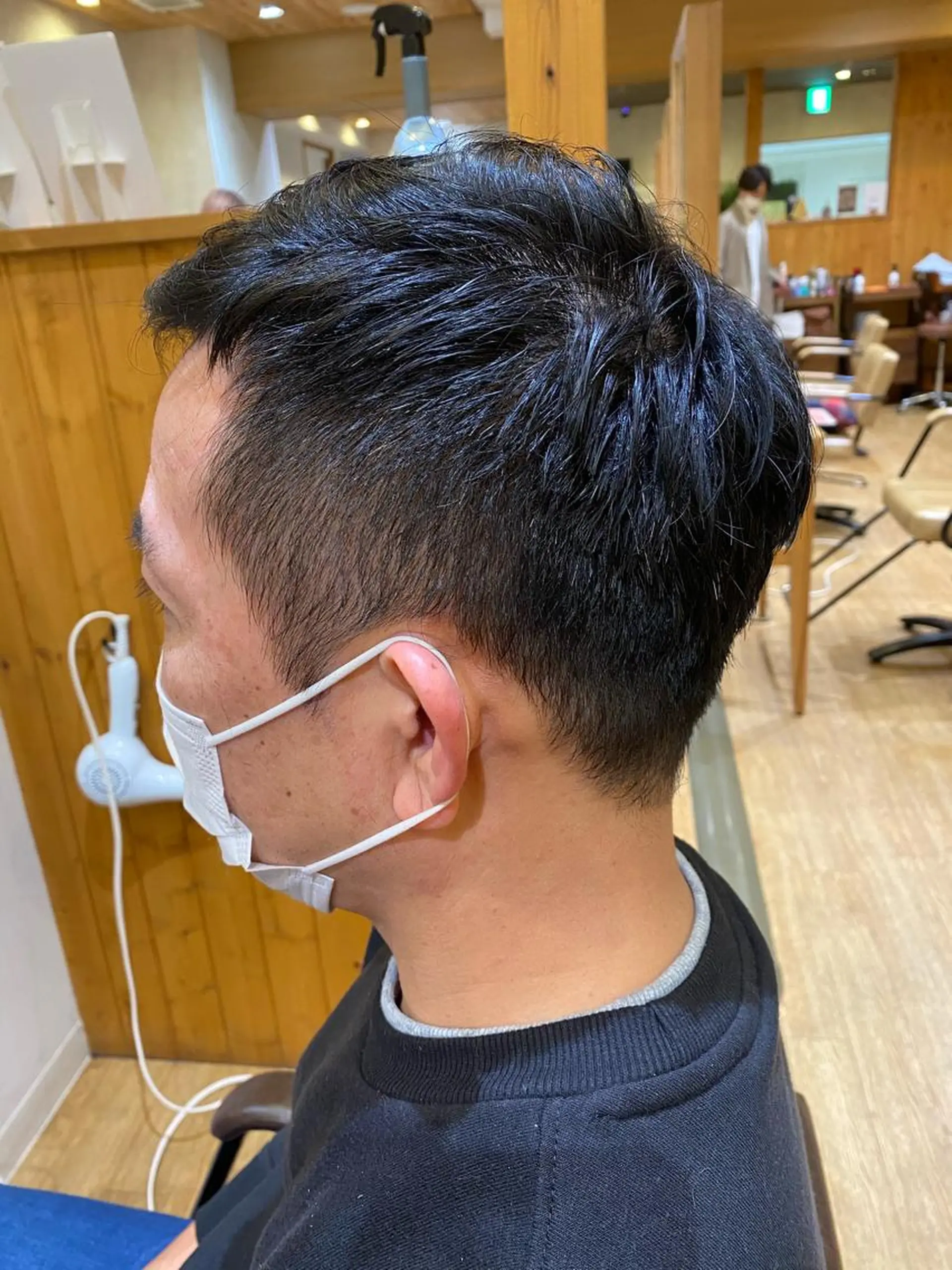 メンズ 刈り上げ 藤 明日香のヘアスタイル