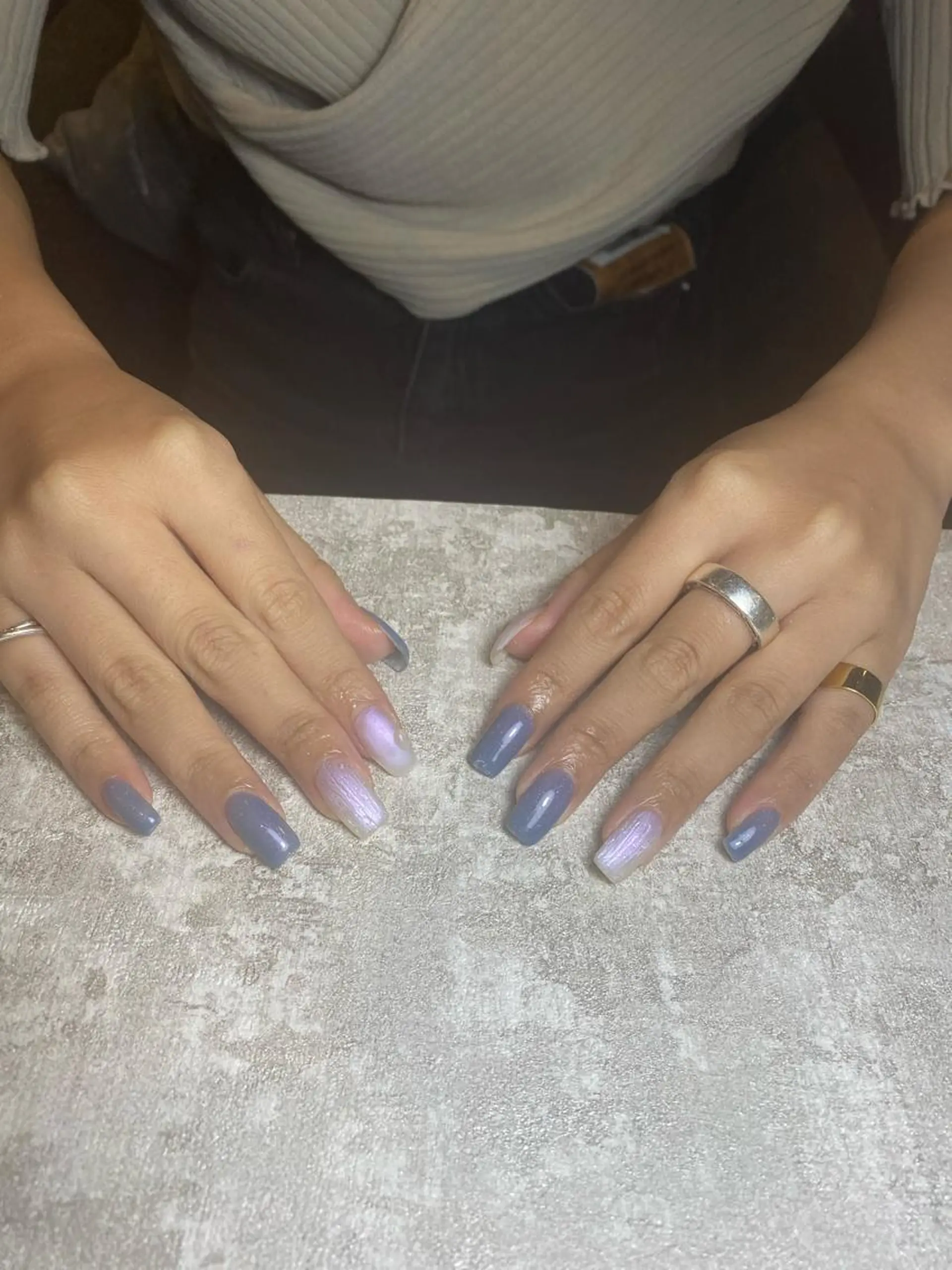 ネイル オーロラネイル ブルー グラデーション キラキラネイル ラメ(グリッター) nailsalon mur.のネイルデザイン