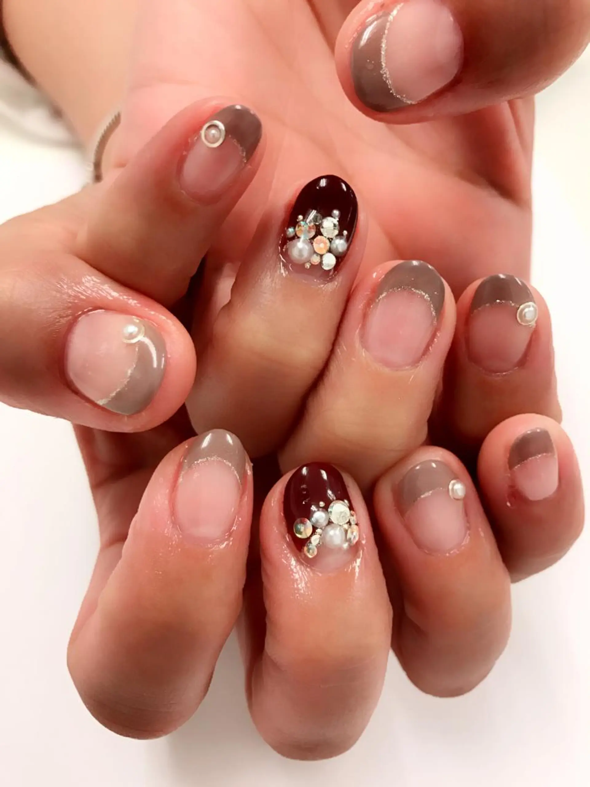 ネイル ストーンネイル Sunny side nailのネイルデザイン