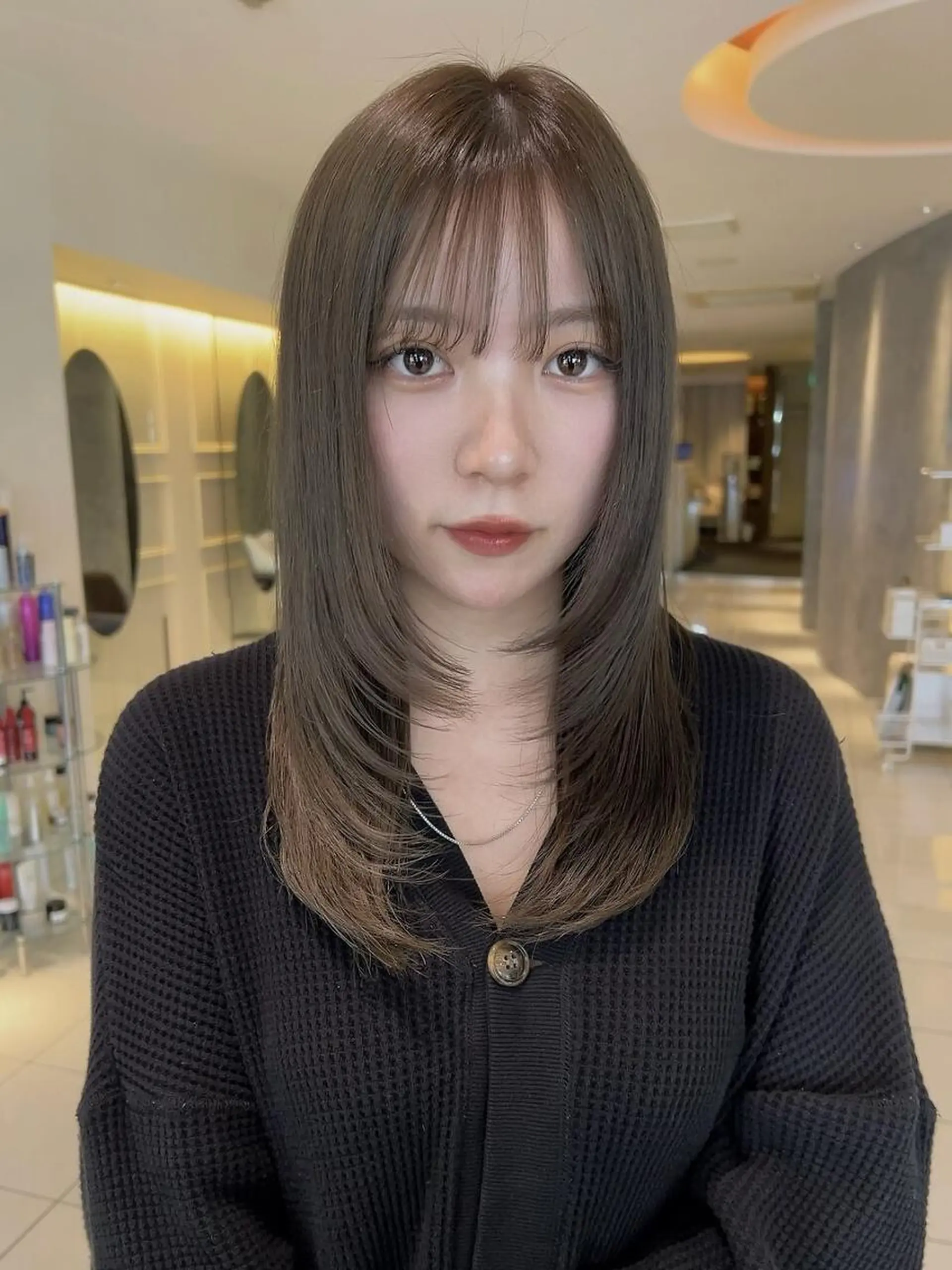 ミディアム モデル募集/カレン /レイヤーカットのヘアスタイル