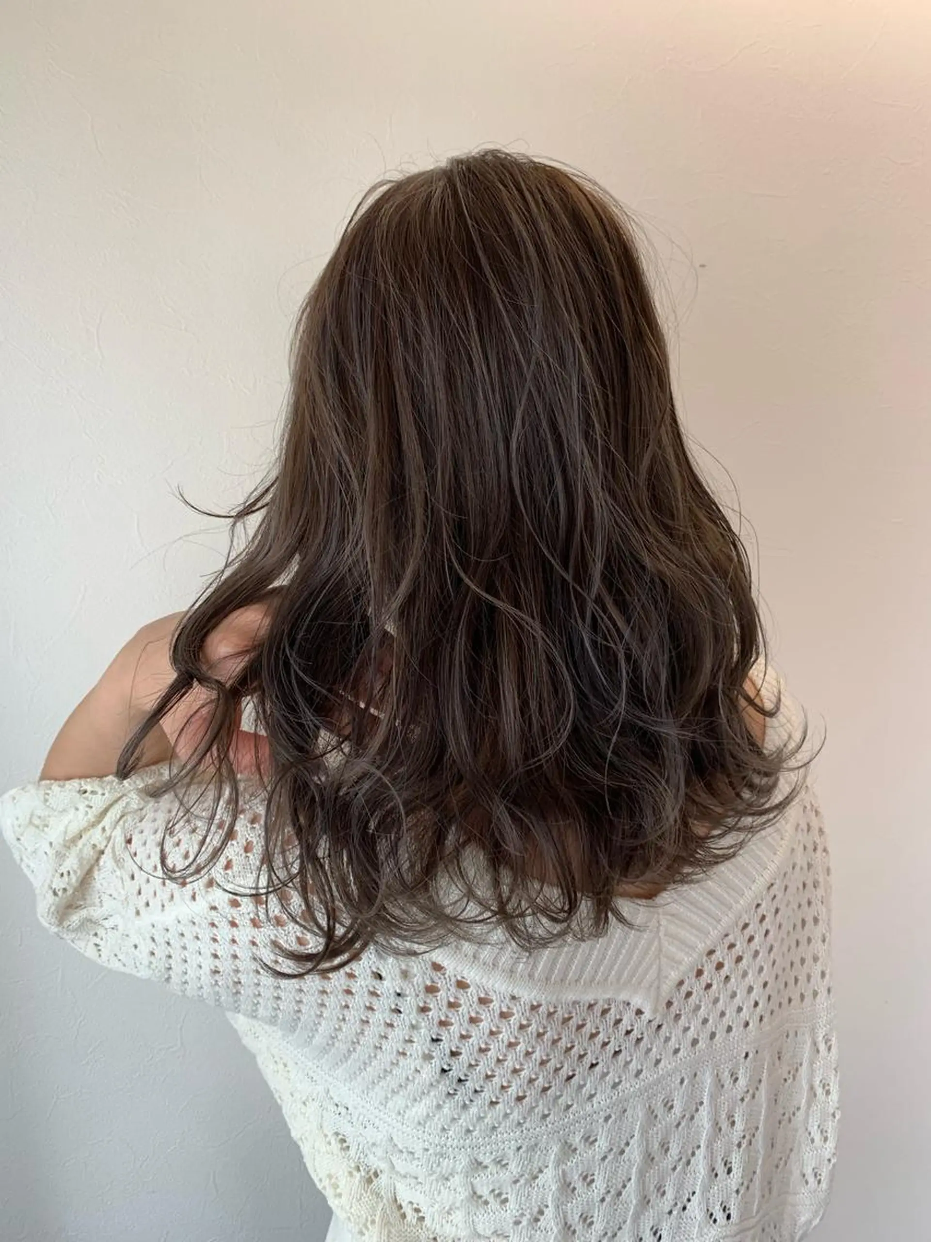 セミロング カラー パーマ カット パーマ 韓国ヘア🇰🇷/ レイヤーカット✂︎のヘアスタイル