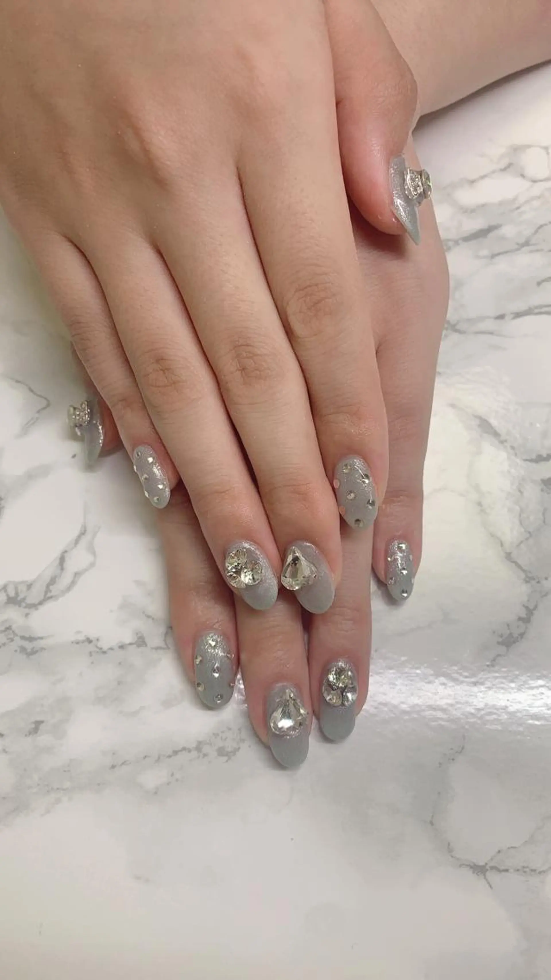 ネイル はな💎ネイル ワンホン、長さ出しのネイルデザイン