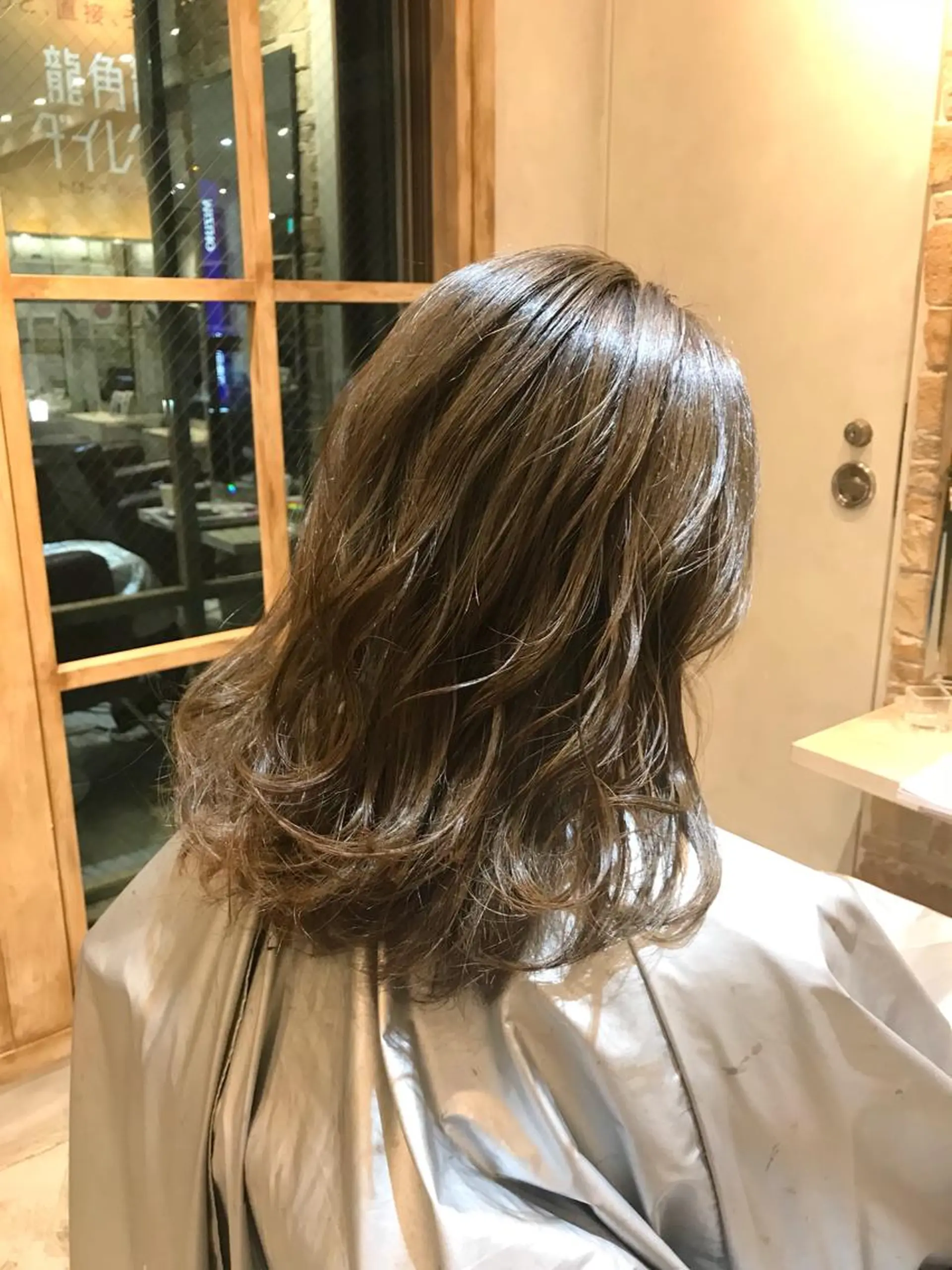 セミロング カラー 透明感カラー グレージュ 髪質改善・艶髪特化 木村侑平のヘアスタイル