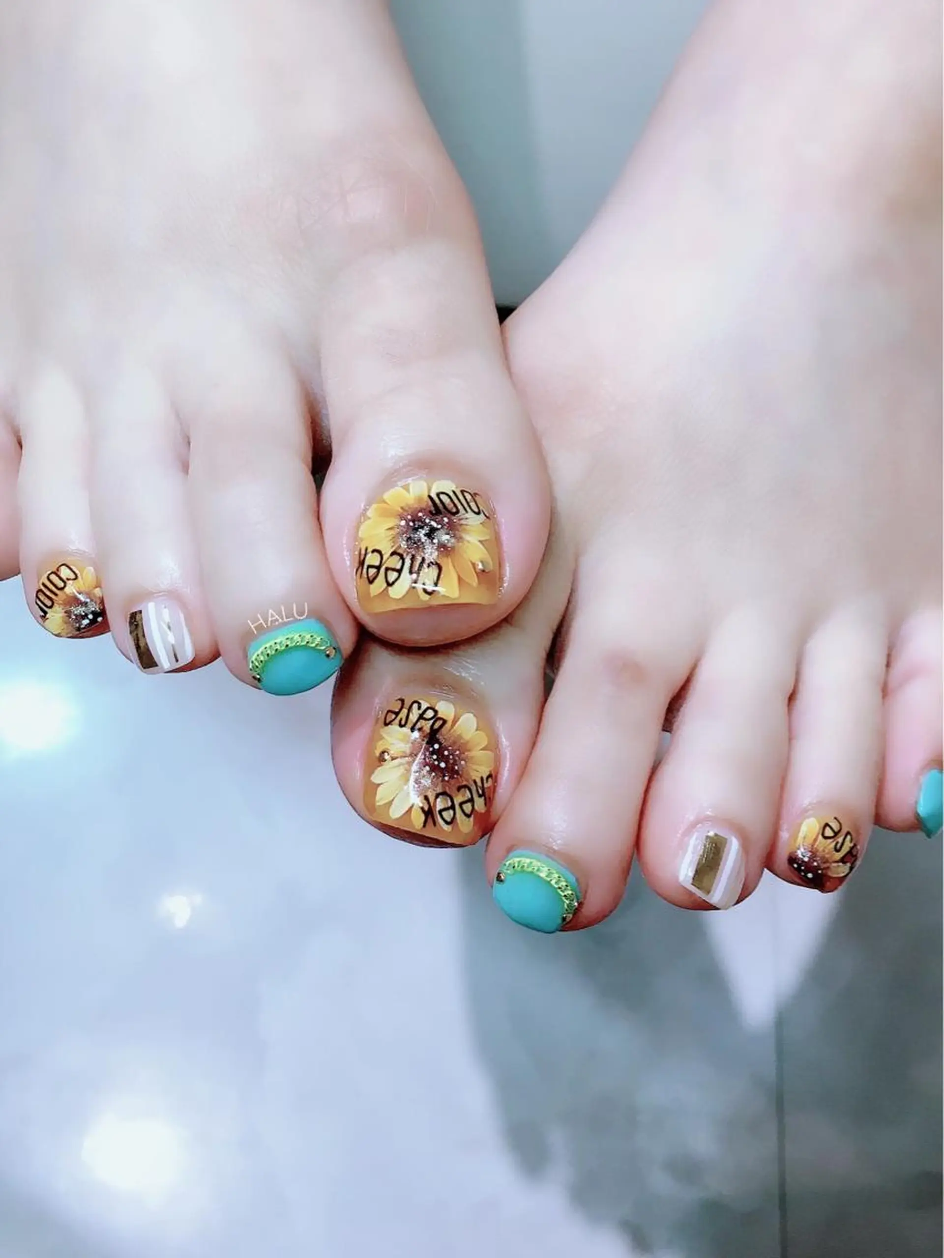 ネイル クリアネイル HALU ハルのネイルデザイン