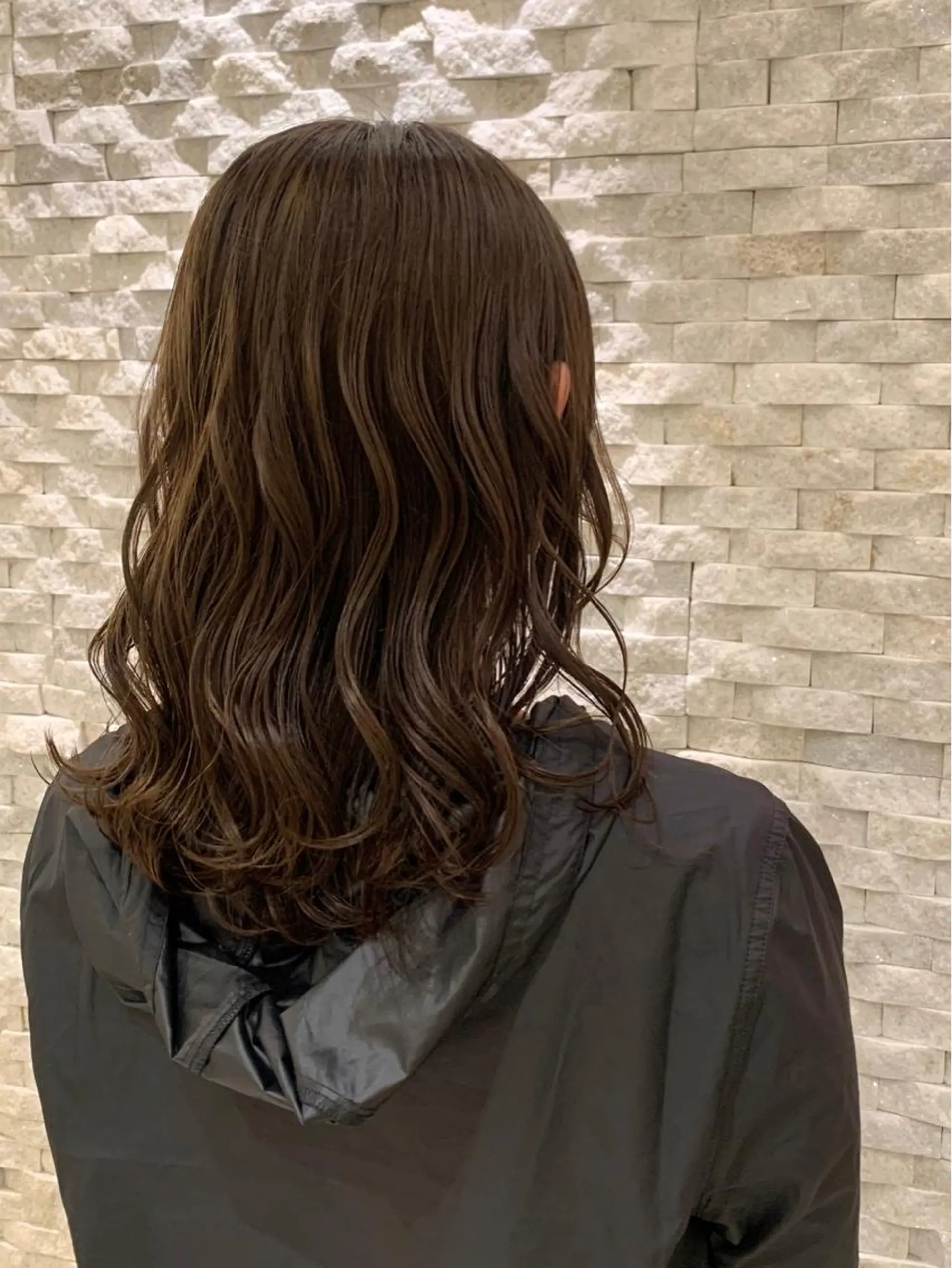 セミロング カラー 透明感カラー トリートメント ヘアカラー ハイトーンカラー/ ケアブリーチ🎀あやのヘアスタイル