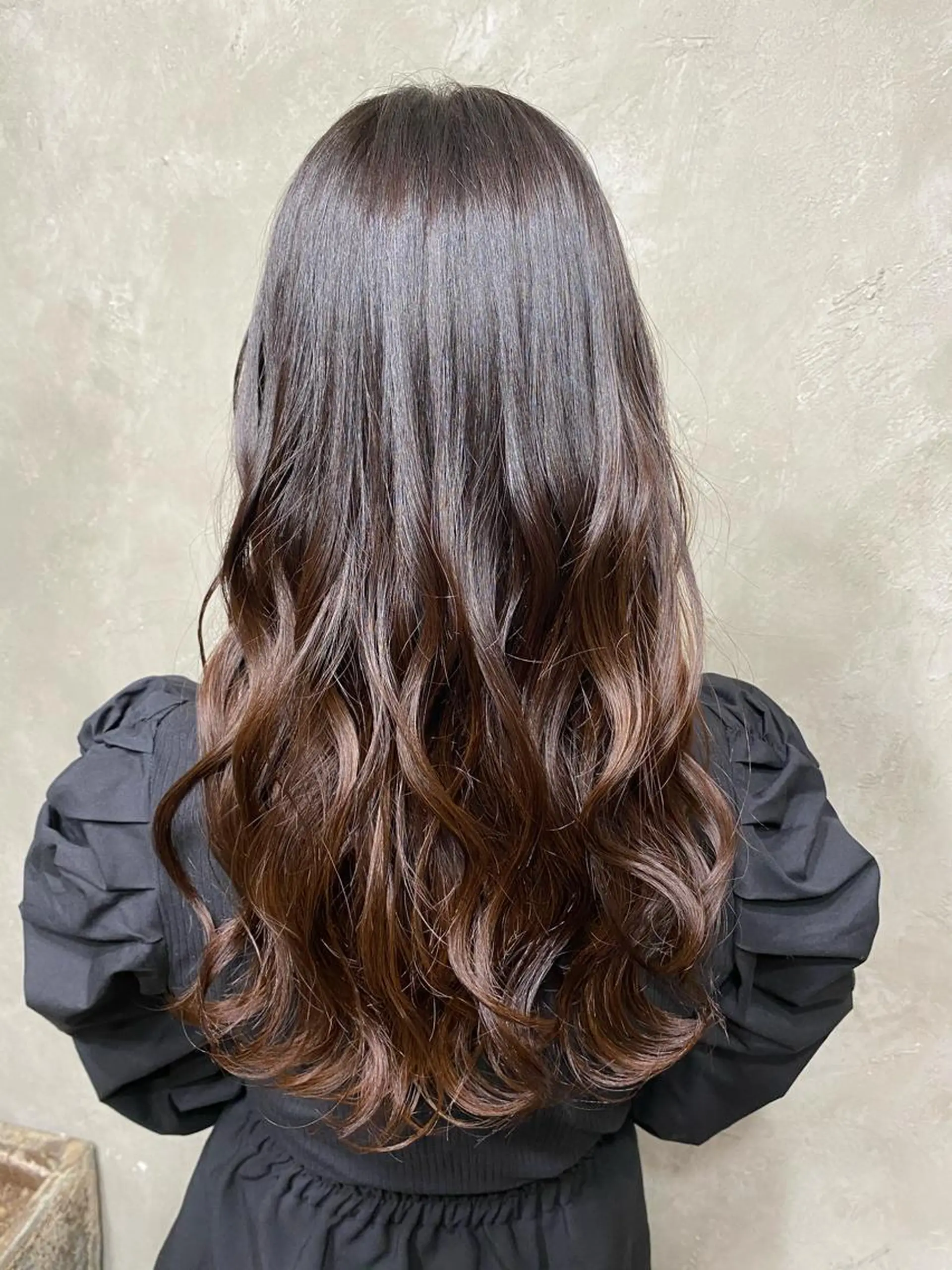 ロング トリートメント ハイトーンカラー 🦋yuri🦋のヘアスタイル