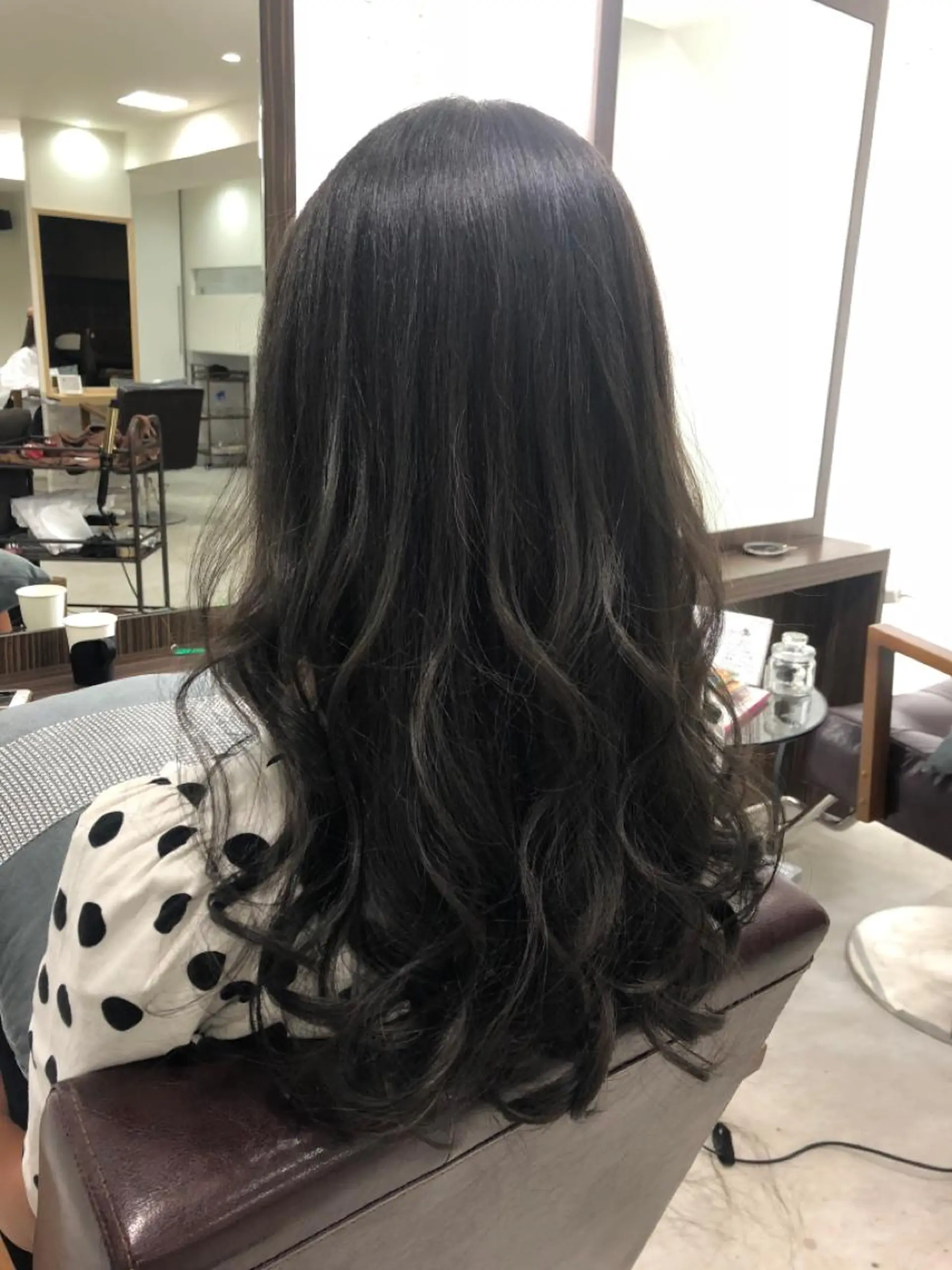 セミロング Zina 難波所属・YUDA 湯田のヘアスタイル