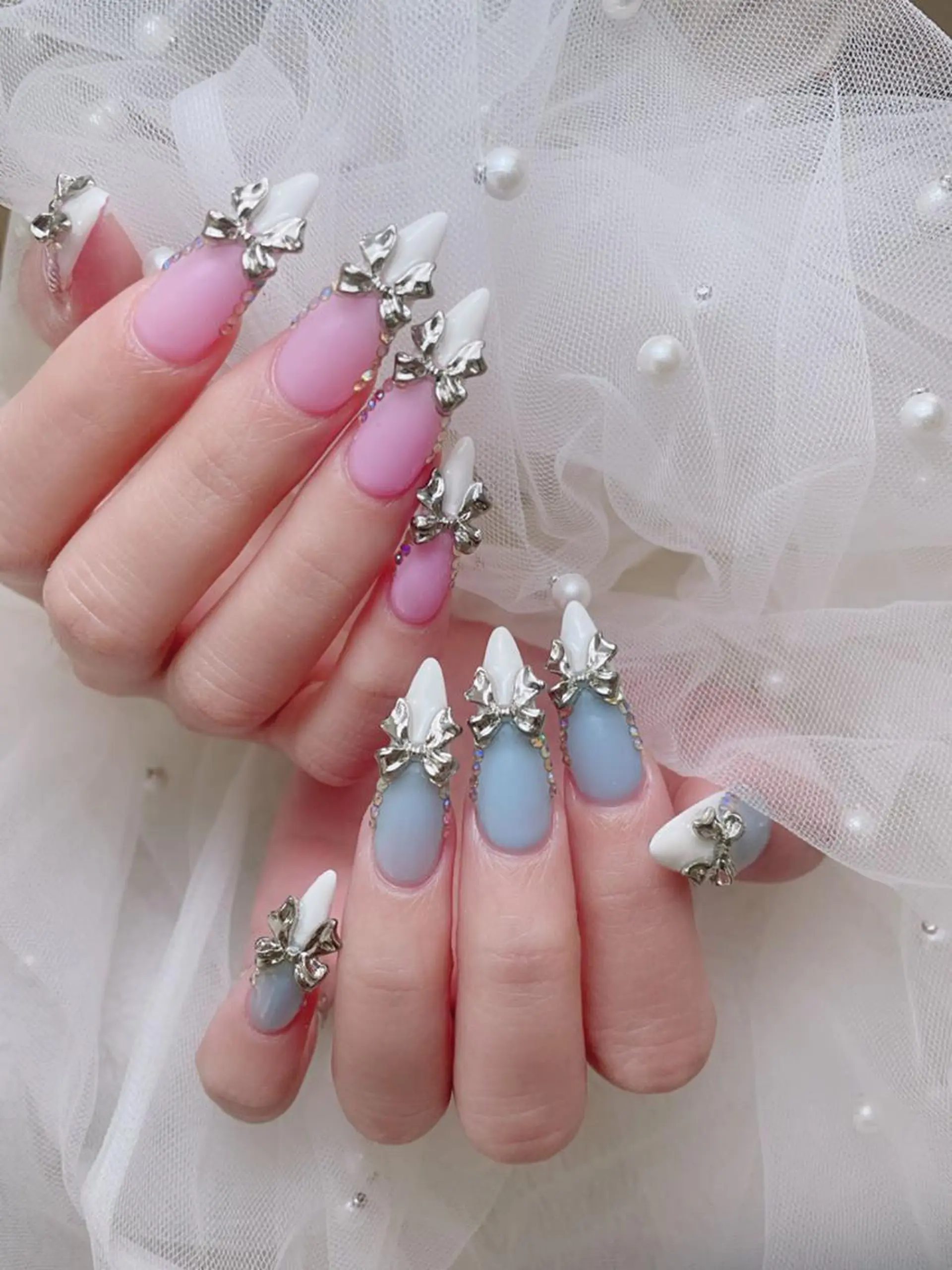 ネイル フレンチネイル 韓国ネイル パステルネイル リボン ホワイト ネイルサロンロータス (渋谷店)のネイルデザイン