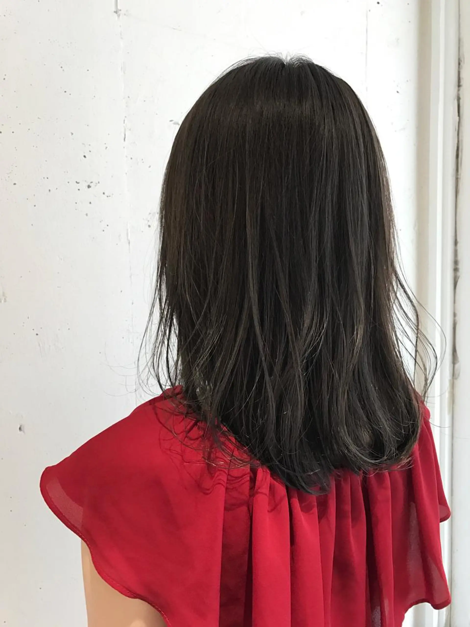 セミロング ミルクティーベージュ 山本勝志のヘアスタイル