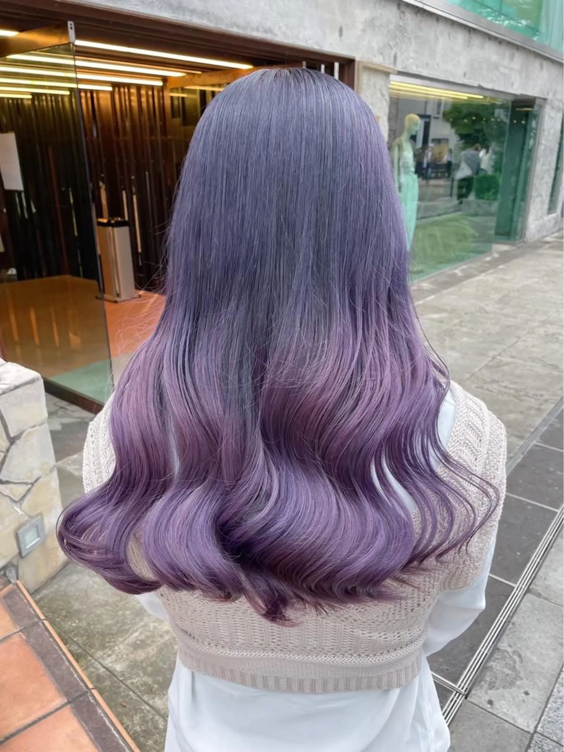 ロング カラー ヘアアレンジ アッシュ アッシュグレー アッシュグレージュ バレイヤージュ ミストバング Bob＆ハイトーン 専門家CHIHIROのヘアスタイル