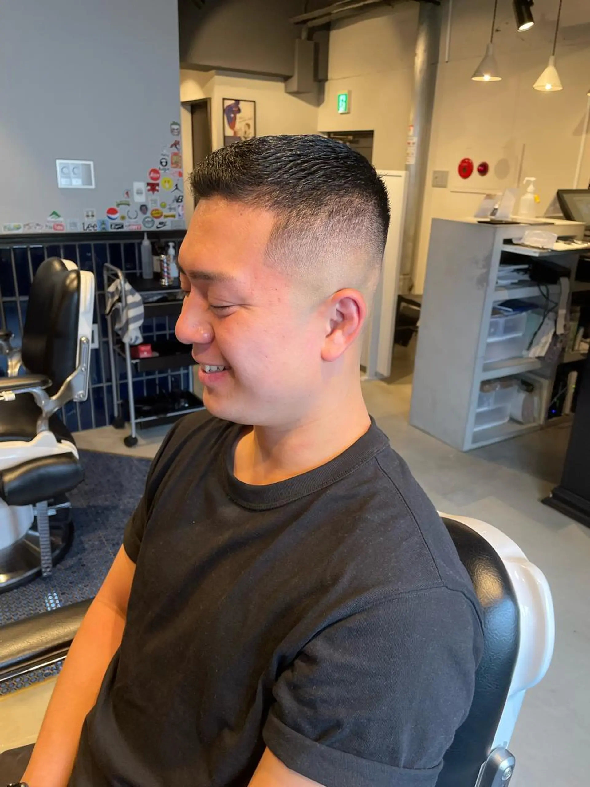 ショート 新宿スキンフェード 佐藤京介のヘアスタイル