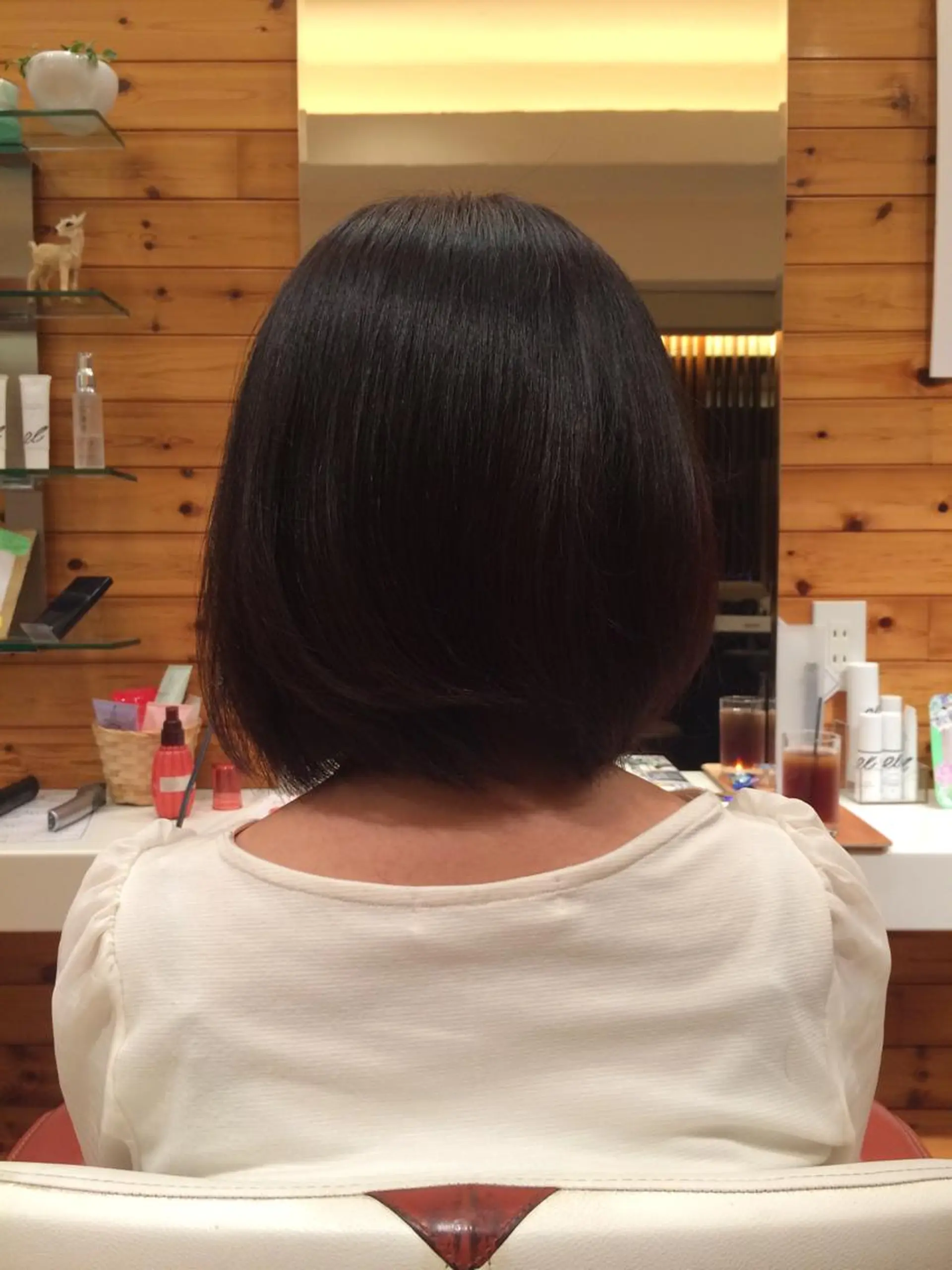 ショート カラー DEE okazakiのヘアスタイル