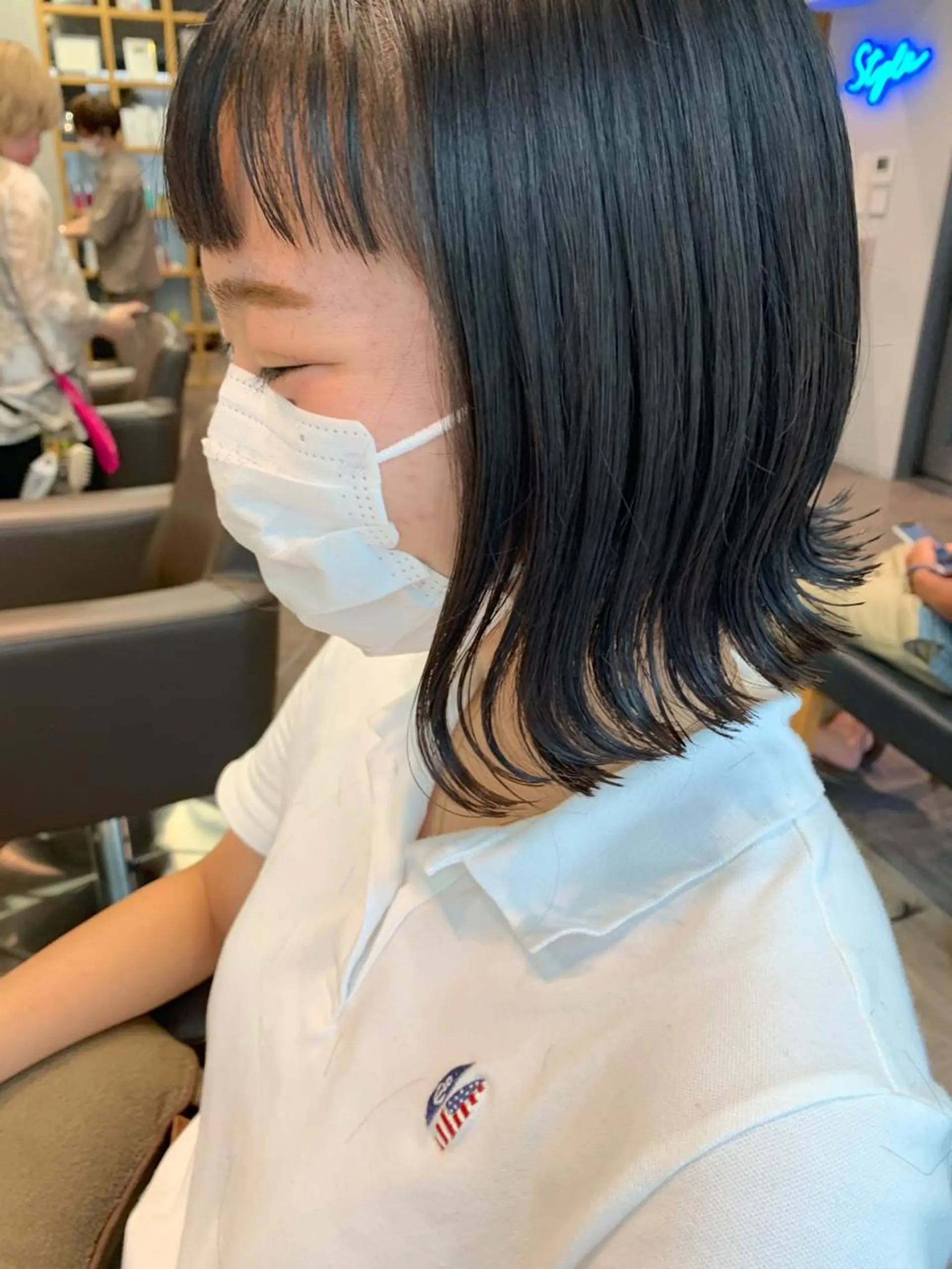 ショート カラー ヘアアレンジ サナ🌱 切りっぱなしボブのヘアスタイル