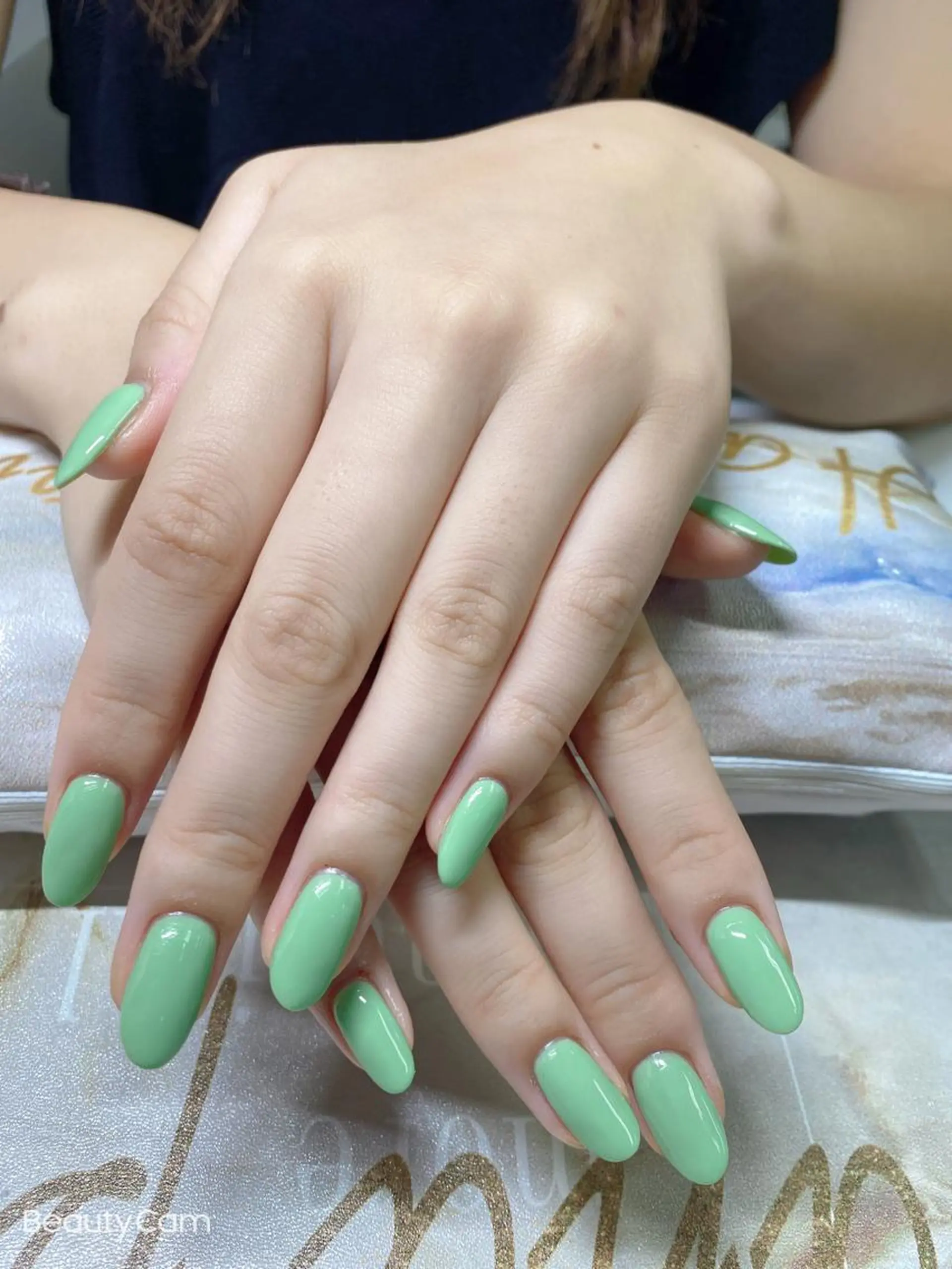 ネイル Nikoネイルサロン中野店所属・merci リカのネイルデザイン