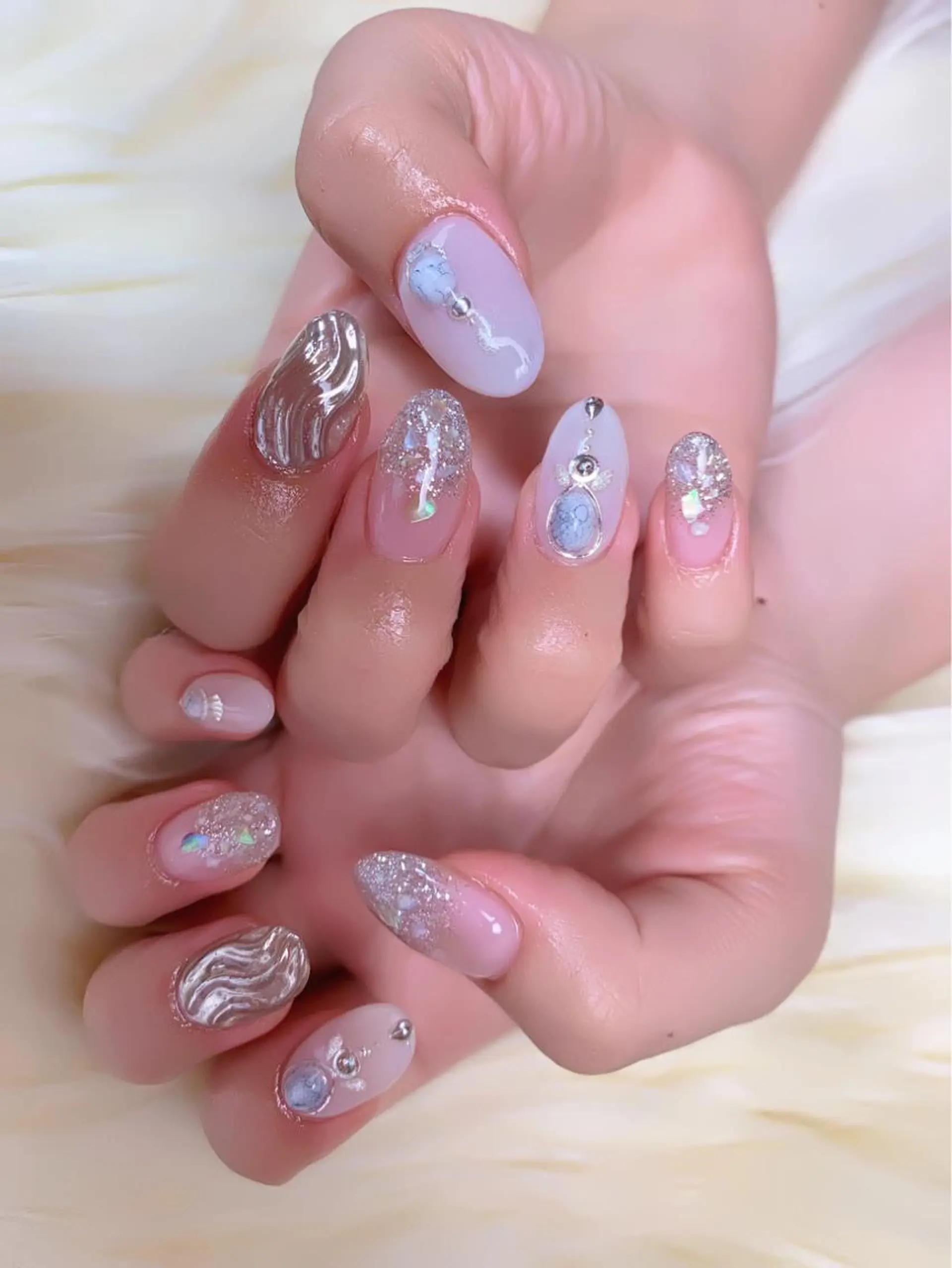 ネイル 菅野 愛花のネイルデザイン