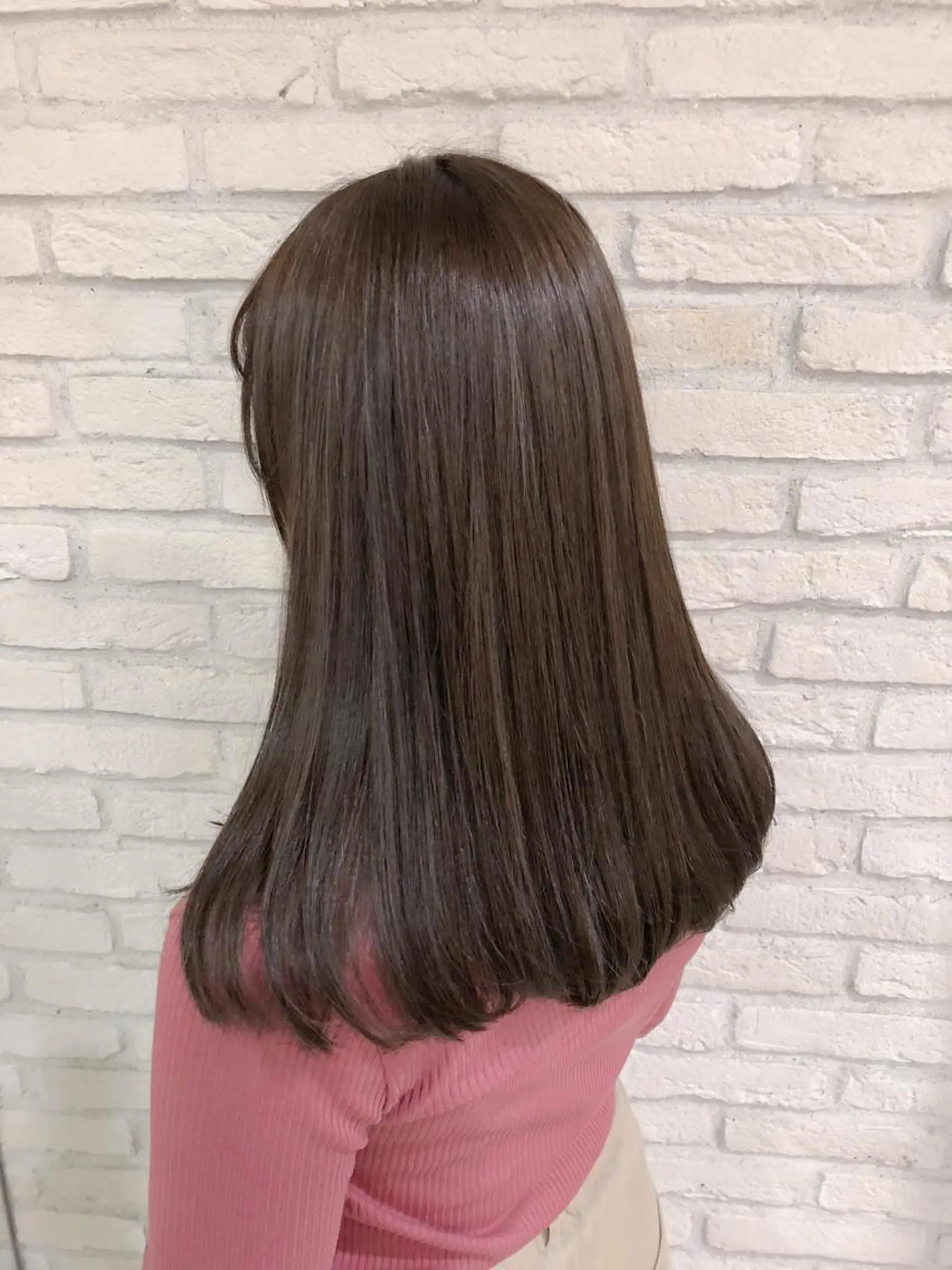 セミロング カラー グレージュ ハイライトカラー ハイライト HAUS 片山みほのヘアスタイル