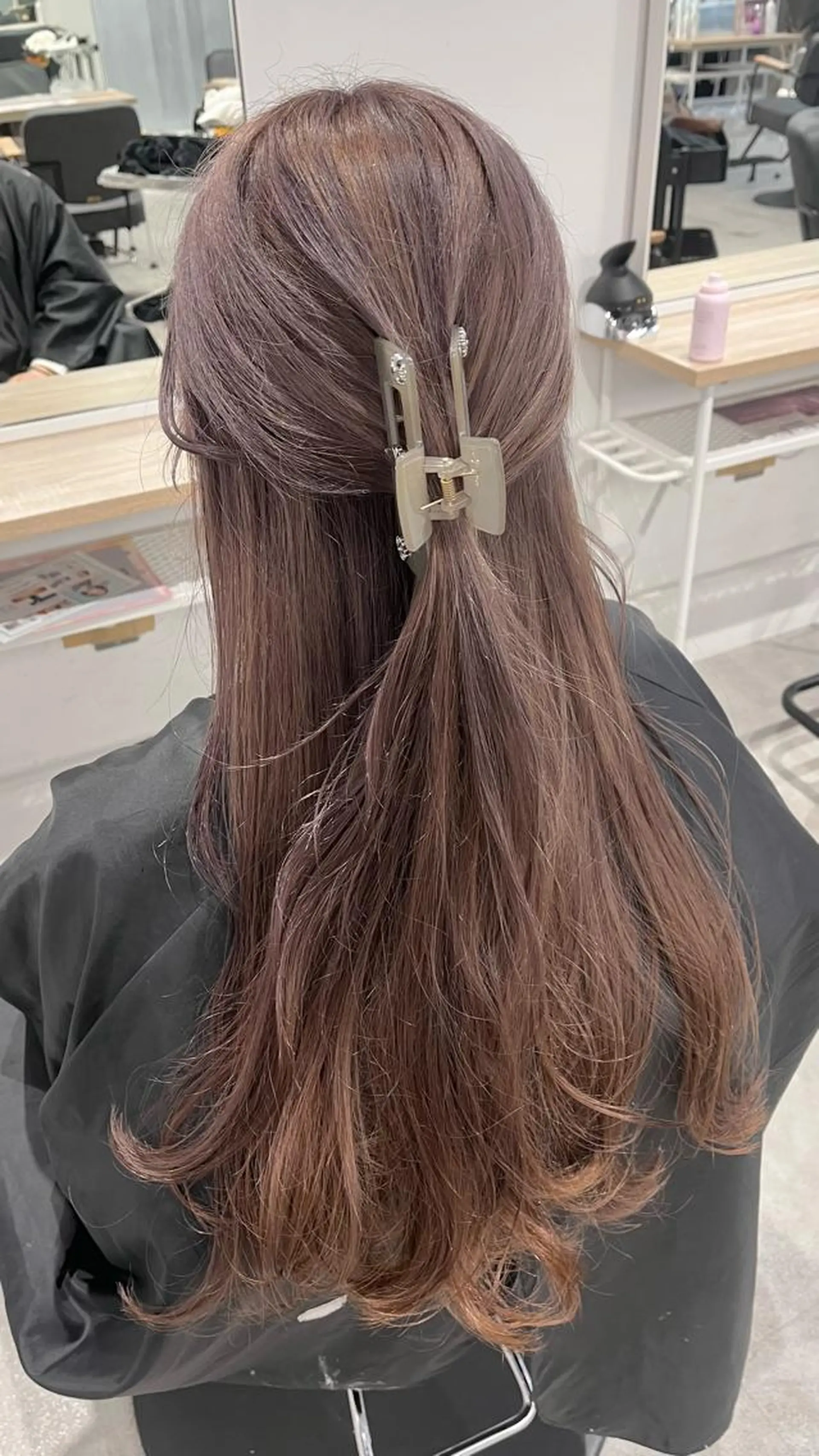 ロング カラー ヘアアレンジ ベージュカラー ブリーチ 透明感カラー グレージュ ハイトーンカラー ヘアカラー mai🤍縮毛酸性ス トレート/アイリストのヘアスタイル