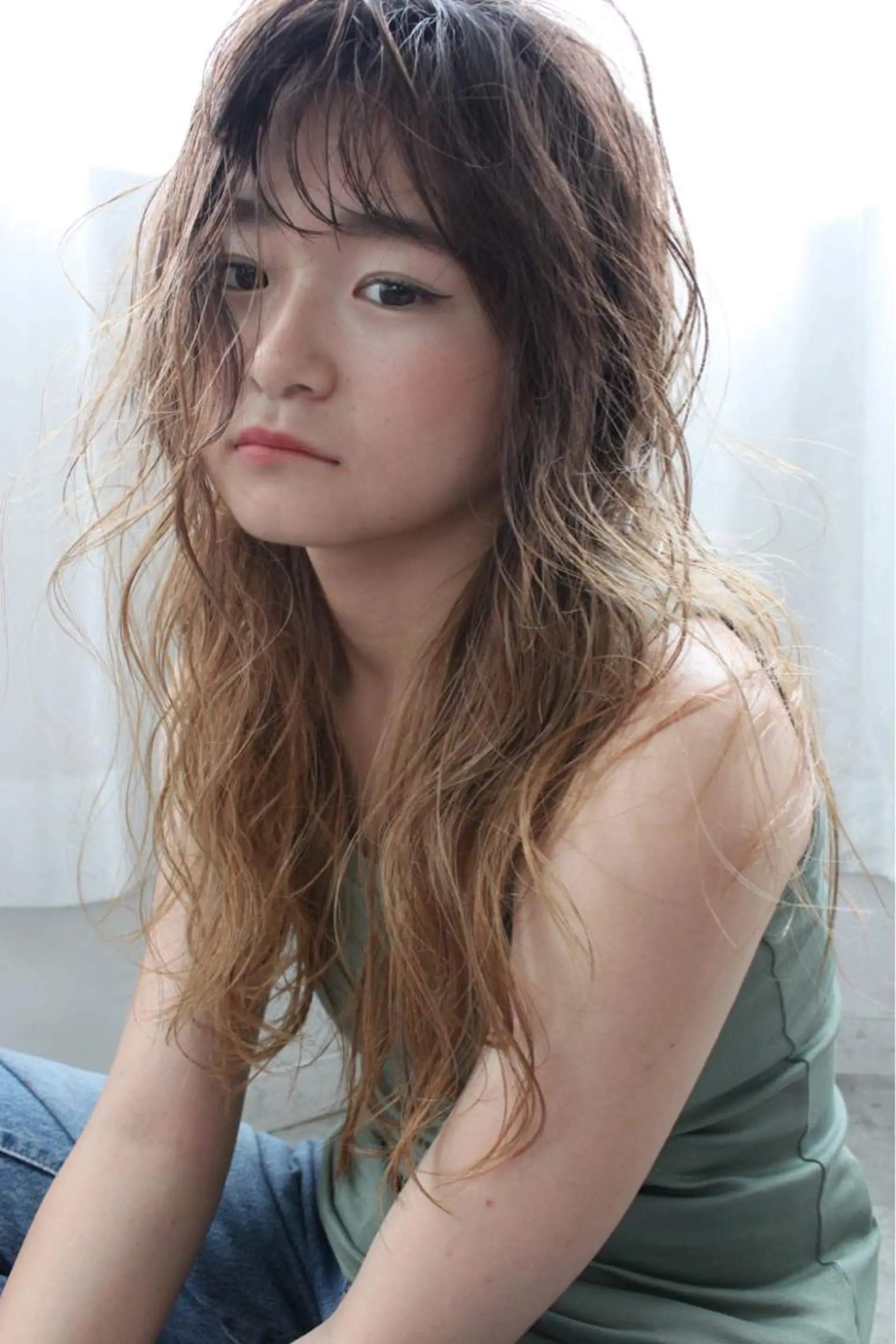 ロング カラー グラデーションカラー にった みずきのヘアスタイル