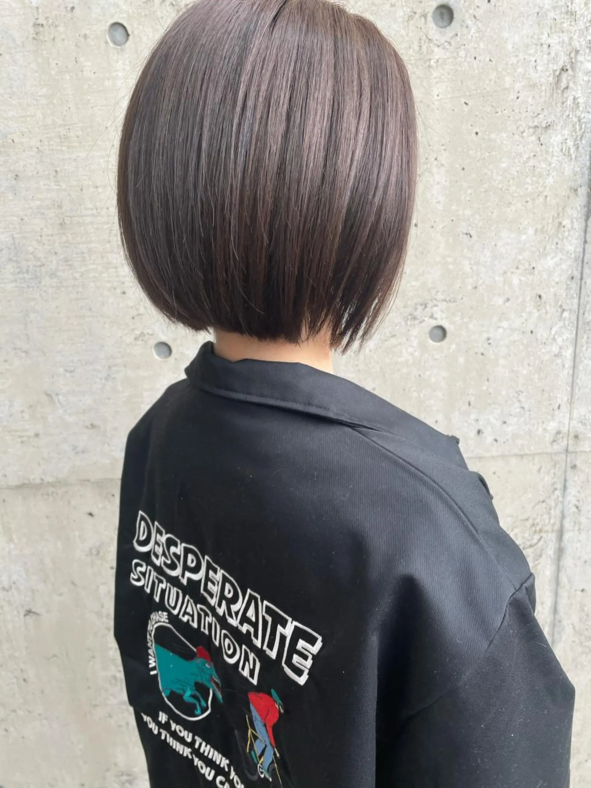 ショート カラー アッシュ アッシュグレー アッシュグレージュ グレージュ ハイライトカラー カット ヘアカラー トリートメント hair  design  ALBERO所属・日高 香織のヘアスタイル