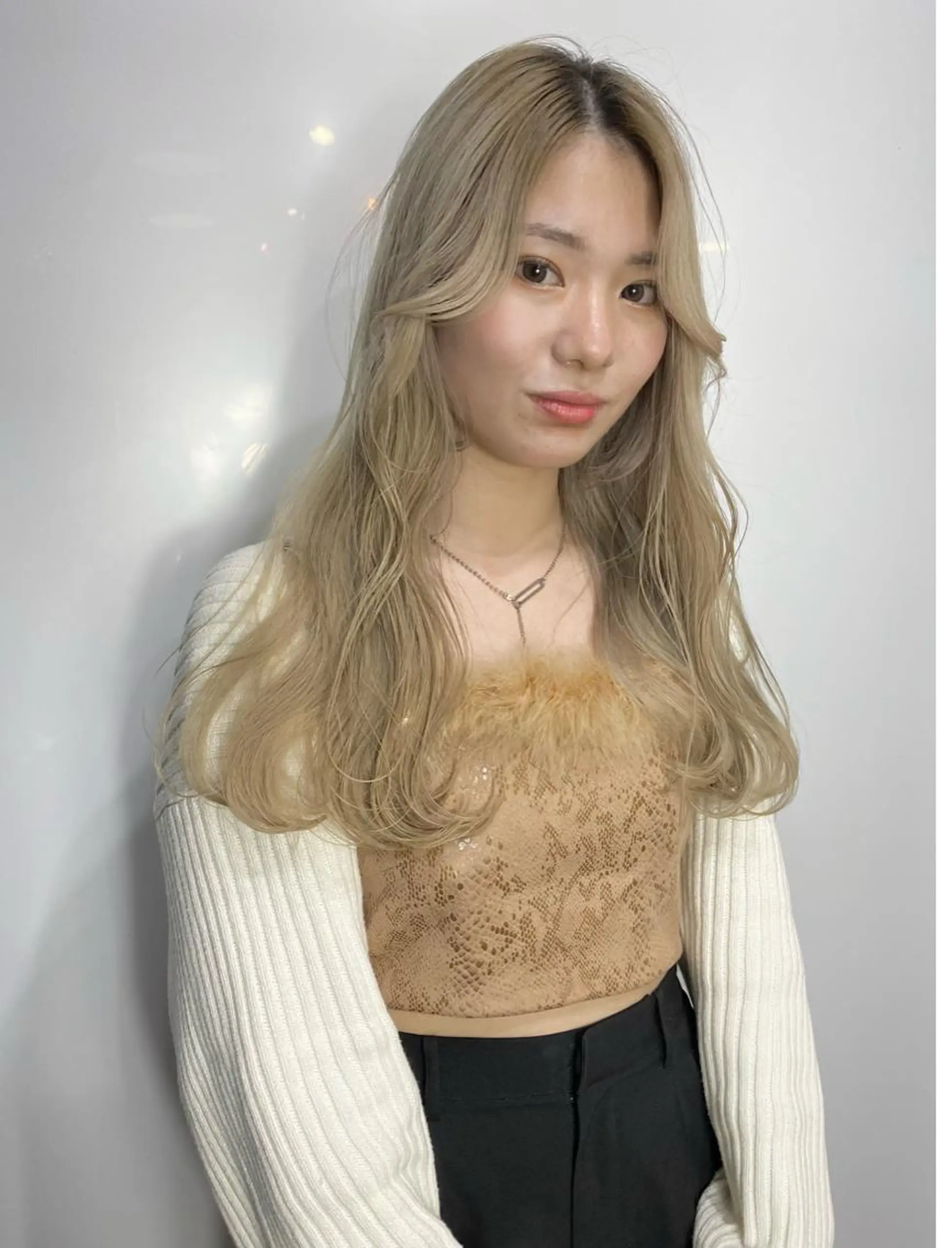 ロング カラー ベージュカラー ブリーチ ブロンド ブロンドベージュ ハイトーンカラー ヘアカラー Piaコータロー ハイトーン&‪ボブのヘアスタイル
